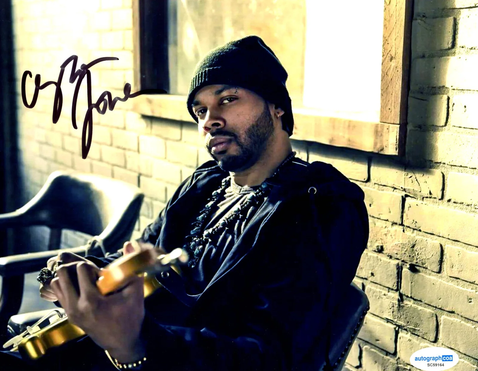 Ayron Jones Guitarist Signed Autographed CHRONICLES OF THE KID 8x10 Photo ACOA G, изображение 2