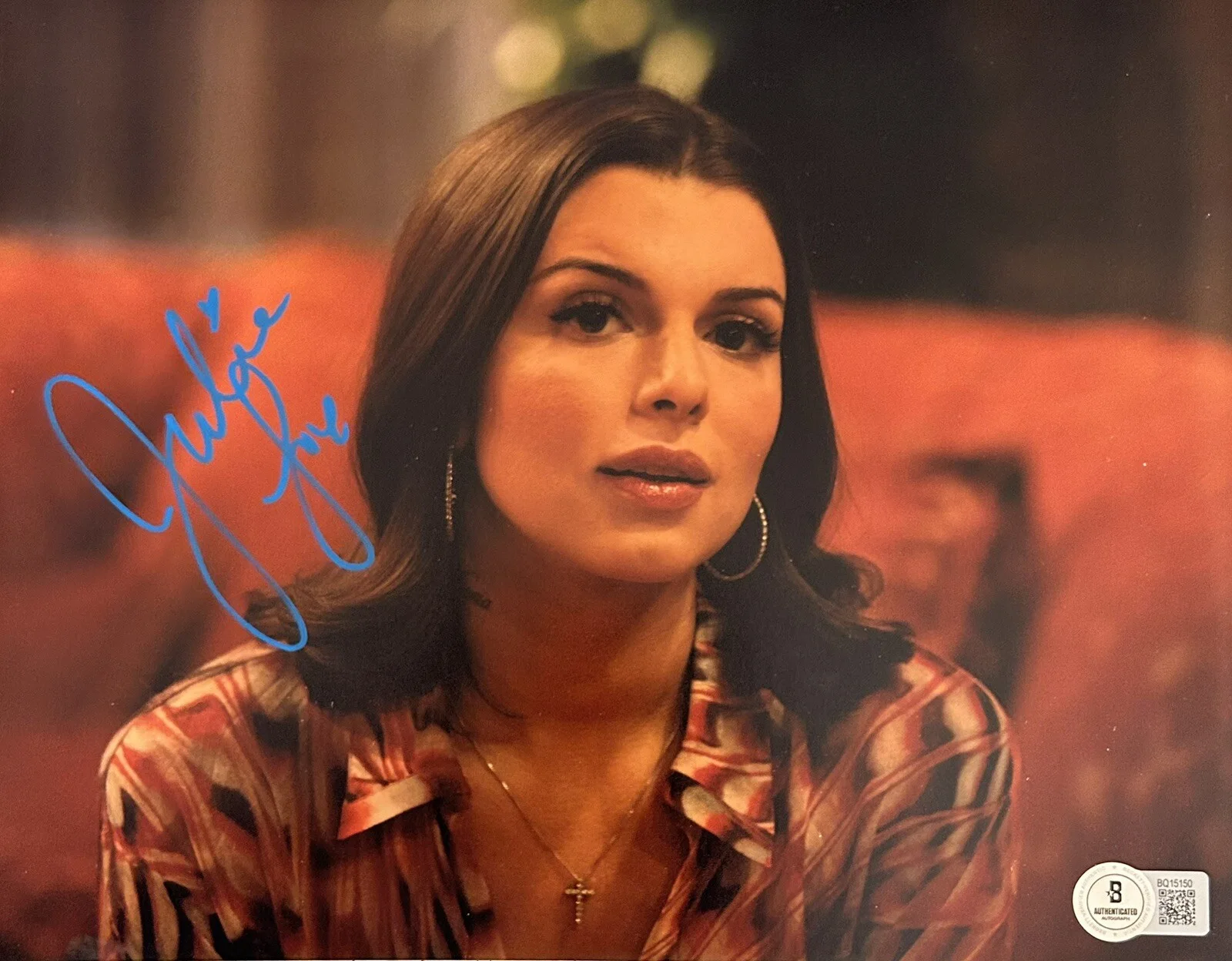 Julia Fox — Julia Fox Beautiful Signed Uncut Gems 8x10 Sexy Hot Autograph Beckett BAS COA