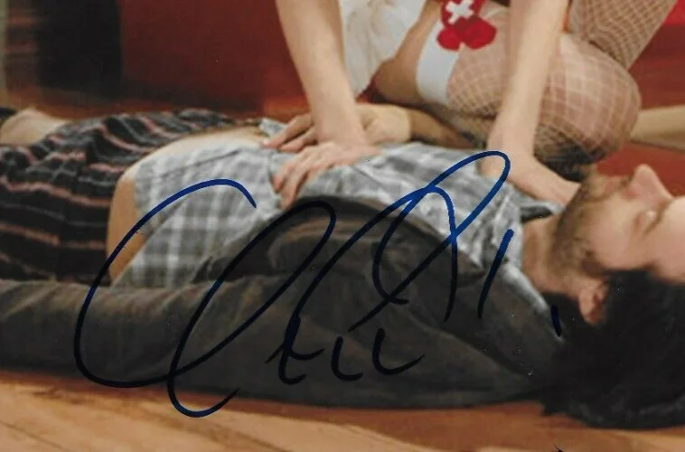Chris D'Elia — Signed Chris D'Elia Whitney Cummings Undateable 8x10 Photo #2 JSA Authentication, image 3