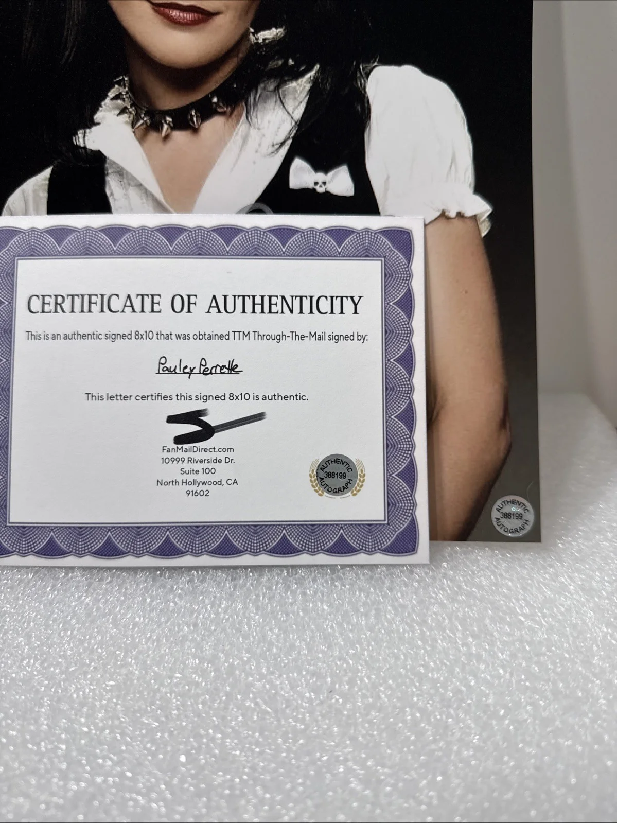 Pauley Perrette (Actress) Signed Autographed 8x10 photo - AUTO w/COA, изображение 2