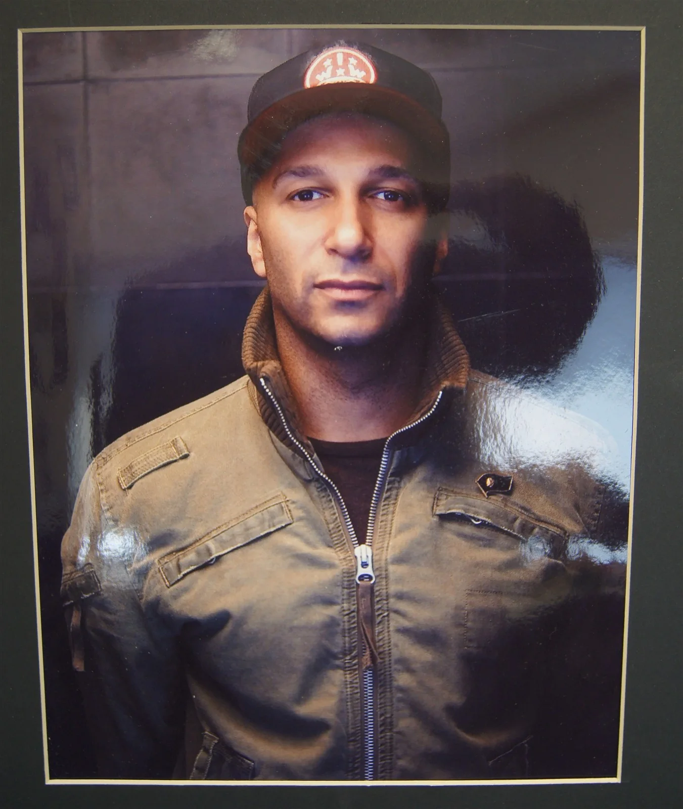 Tom Morello — TOM MORELLO Autographed Index Card W/ 8x10 Photo BAS Authentic, image 3