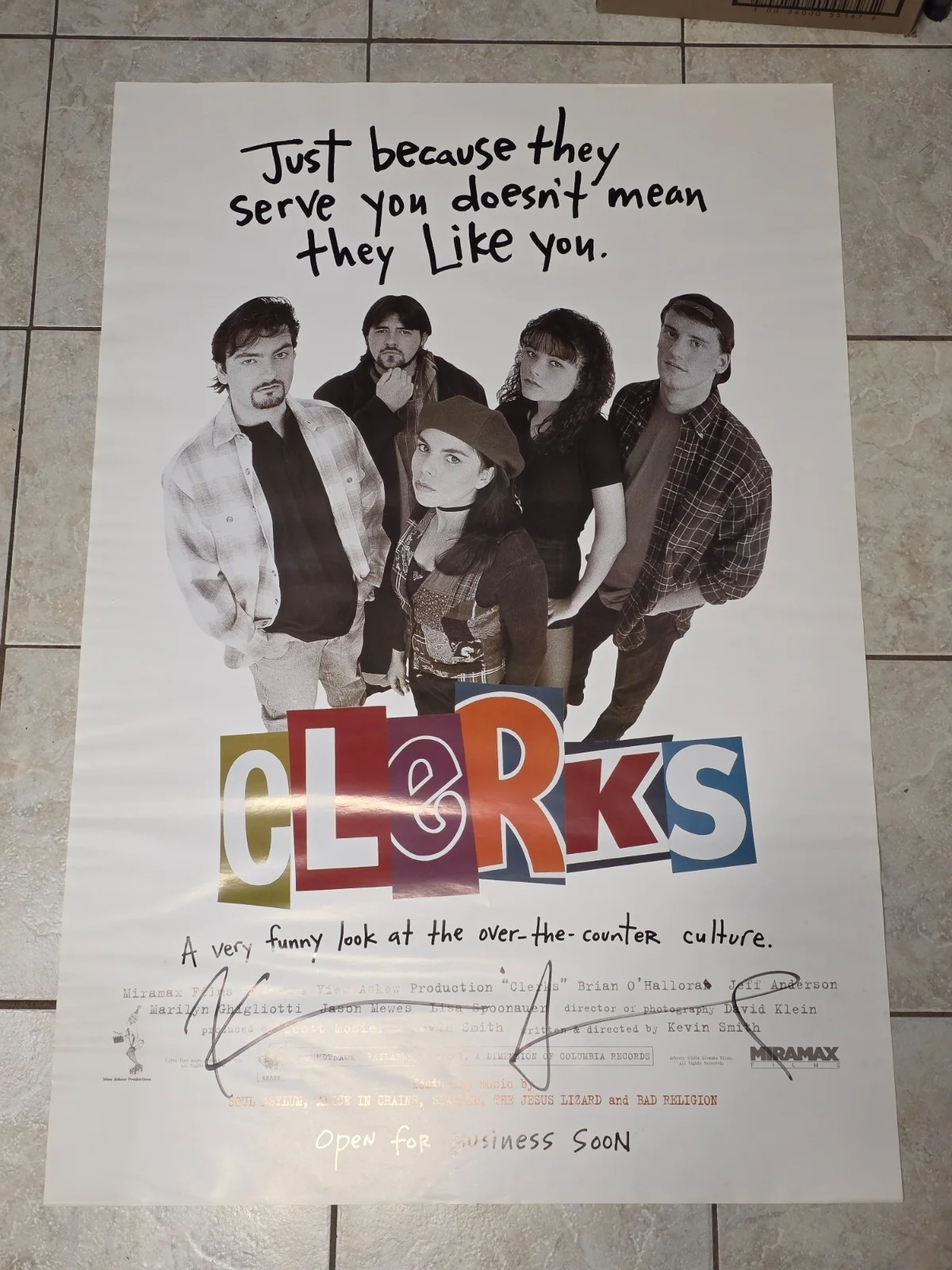 Kevin Smith — Kevin Smith Signed Clerks 27x40 Full Size Poster Autograph, image 3