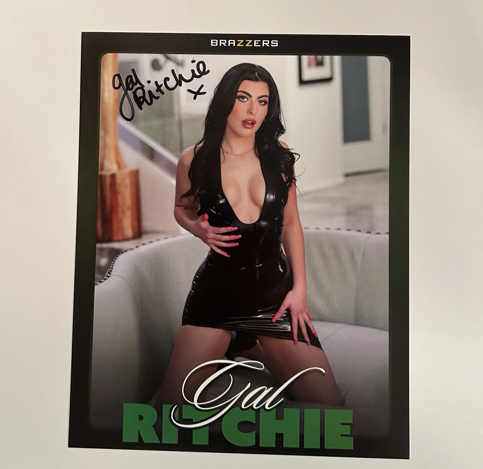 Gal Ritchie Adult Star 2026 Signed 8x10 Brazzers Promo Photo Autograph AVN, изображение 2