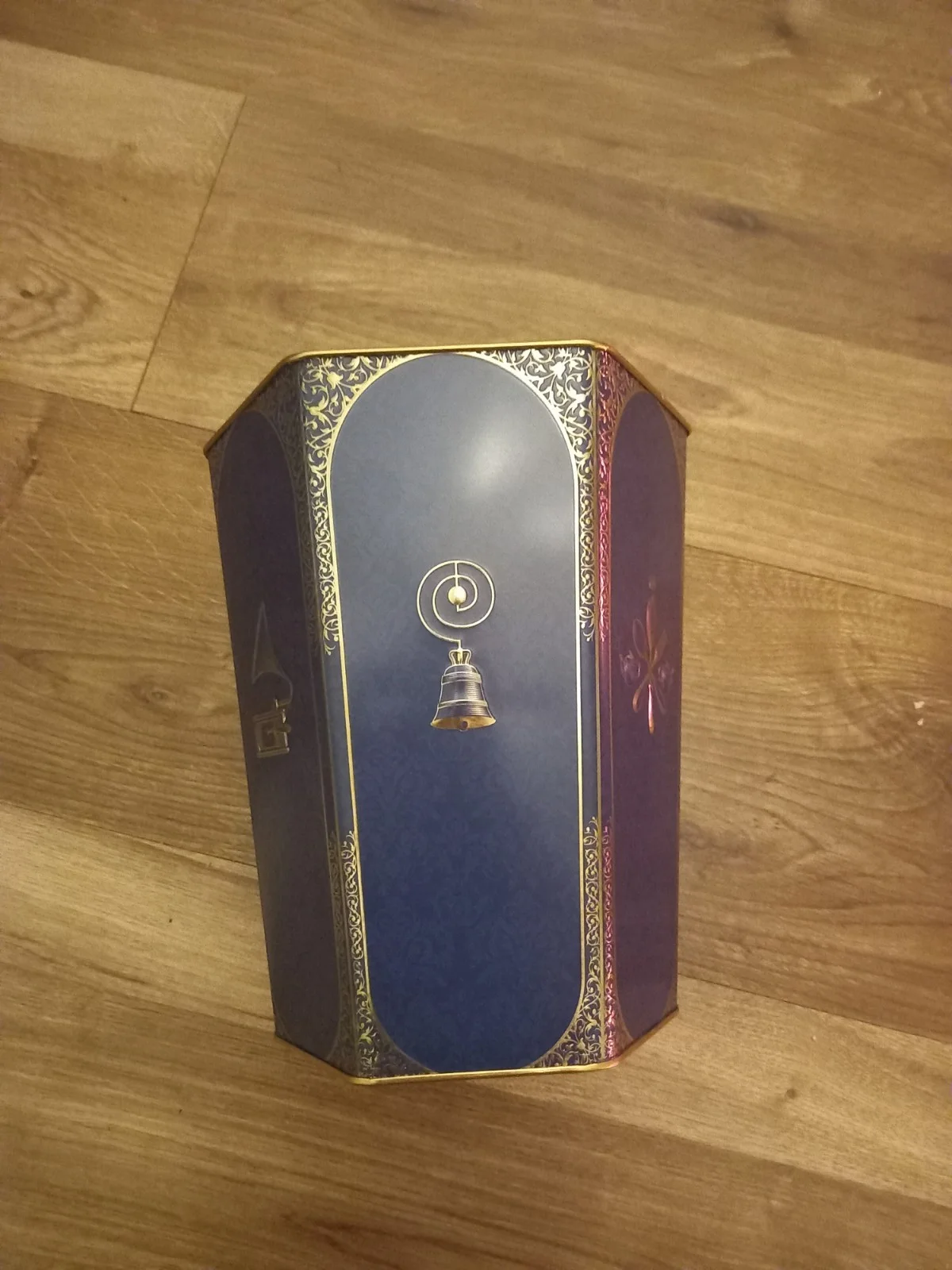 Downton Abbey The Grand Finale Popcorn Bucket Odeon Exclusive Collectible, image 4