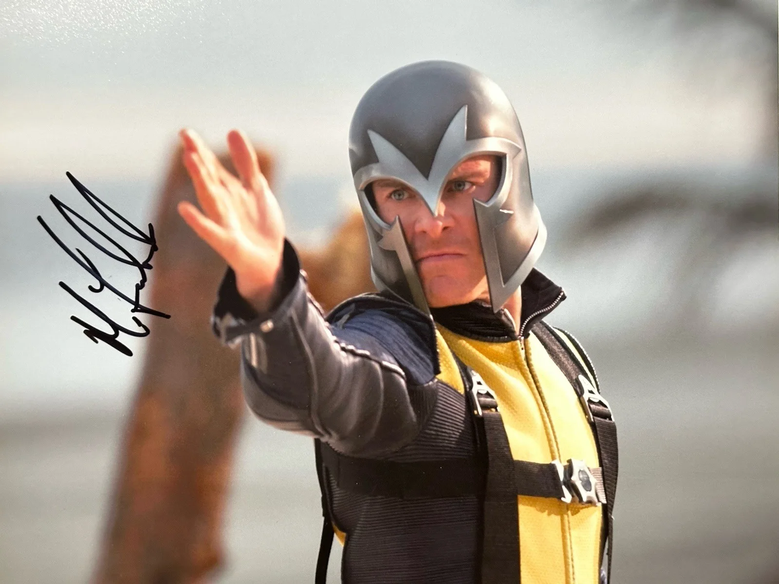 Michael Fassbender — Michael Fassbender signed 8x10 Photo in person Proof. X-Men Magneto, изображение 2