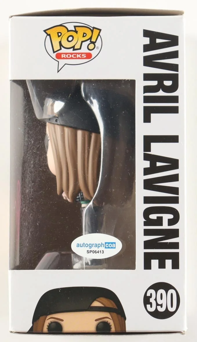 Avril Lavigne Signed "Avril" #390 Funko Pop! Vinyl Figure (ACOA), изображение 4