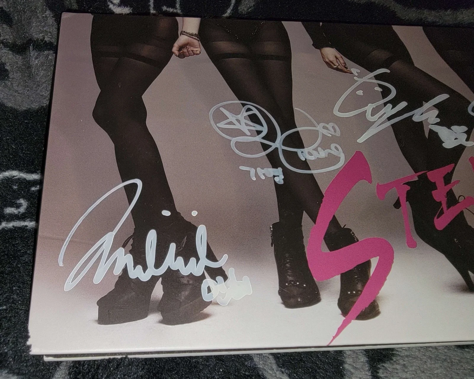 STELLAR MARIONETTE Album - Autographed Signed by All Members, image 3