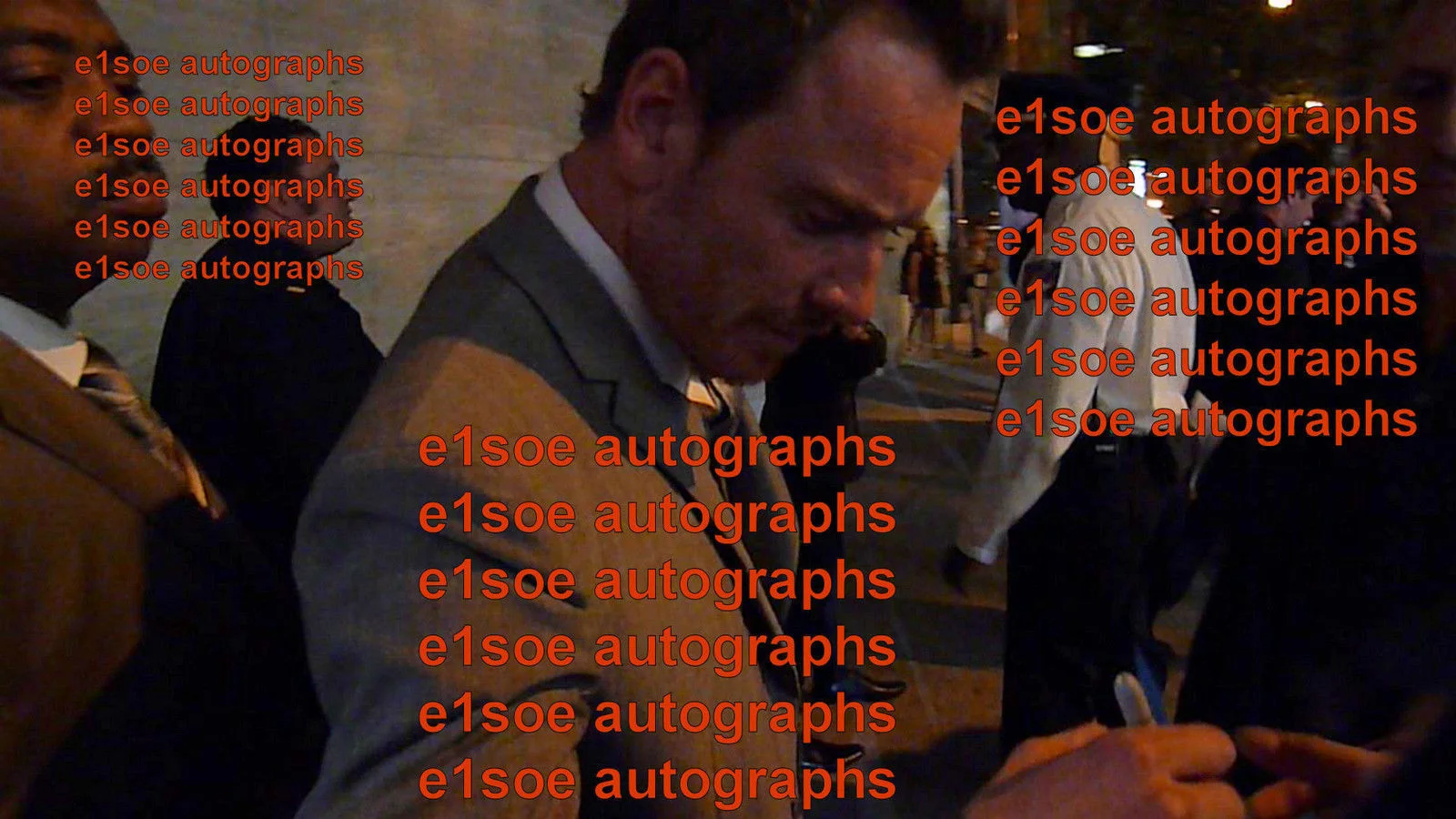 Michael Fassbender — Michael Fassbender signed 8x10 Photo - Proof - Assassin's Creed, Alien, image 3