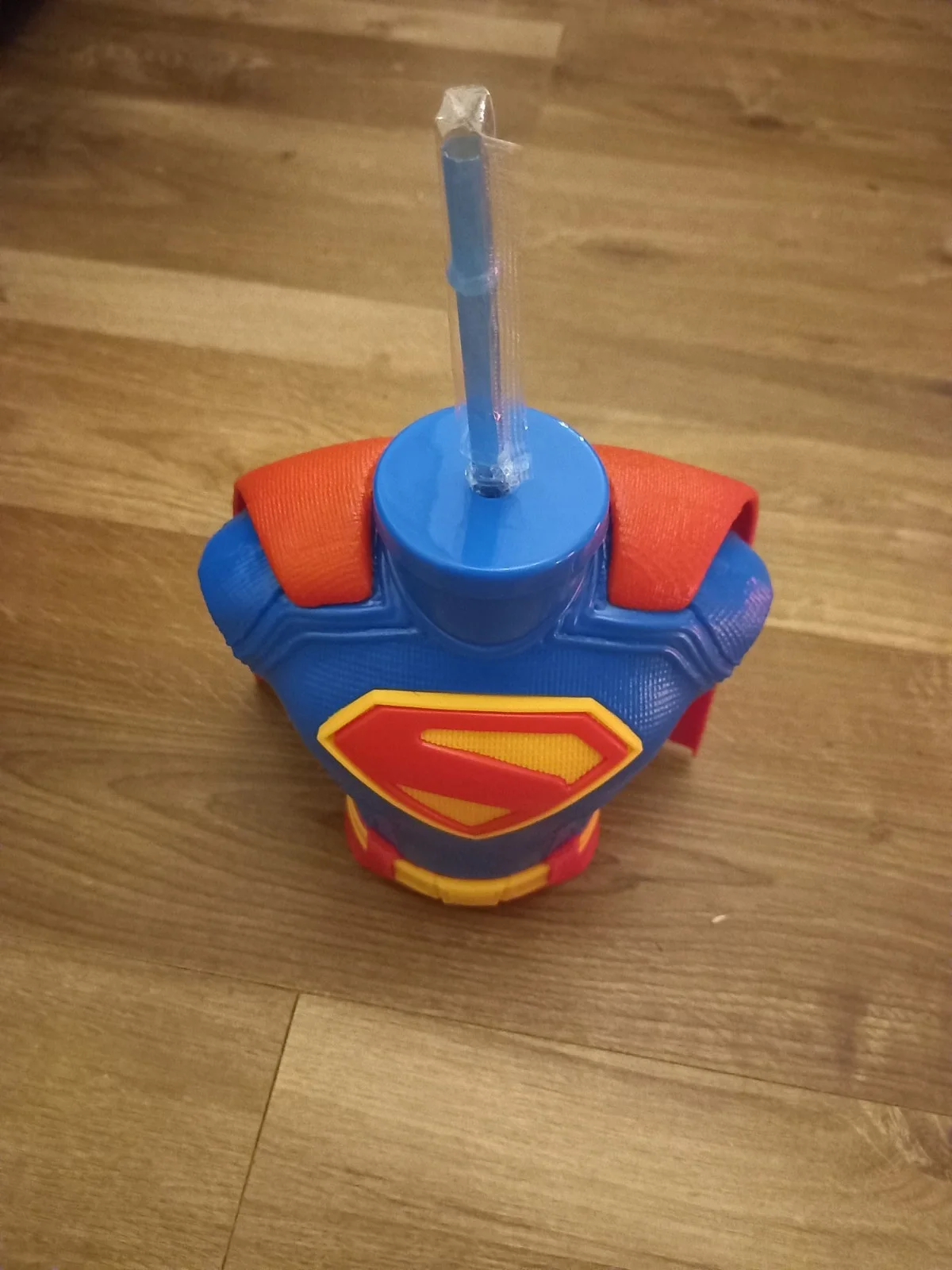 Collectable Cinema Superman Drinks Cup With Cape Snd Straw BEAND NEW, изображение 3
