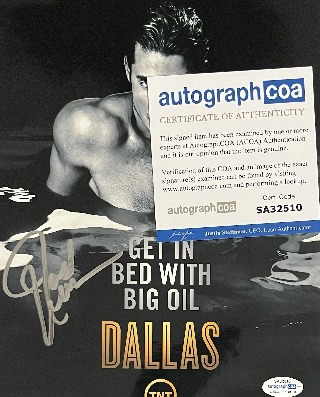 Josh Henderson — Josh Henderson Dallas Original Promo Shot Autographed 8X10 Photo w/ACOA, изображение 3