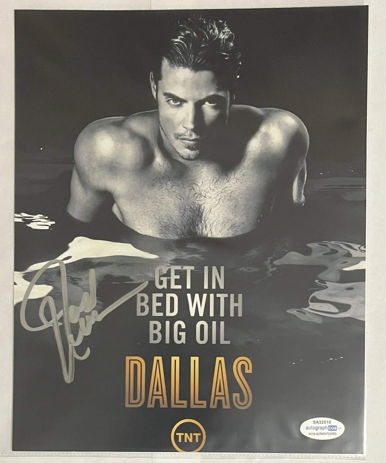 Josh Henderson — Josh Henderson Dallas Original Promo Shot Autographed 8X10 Photo w/ACOA, изображение 4