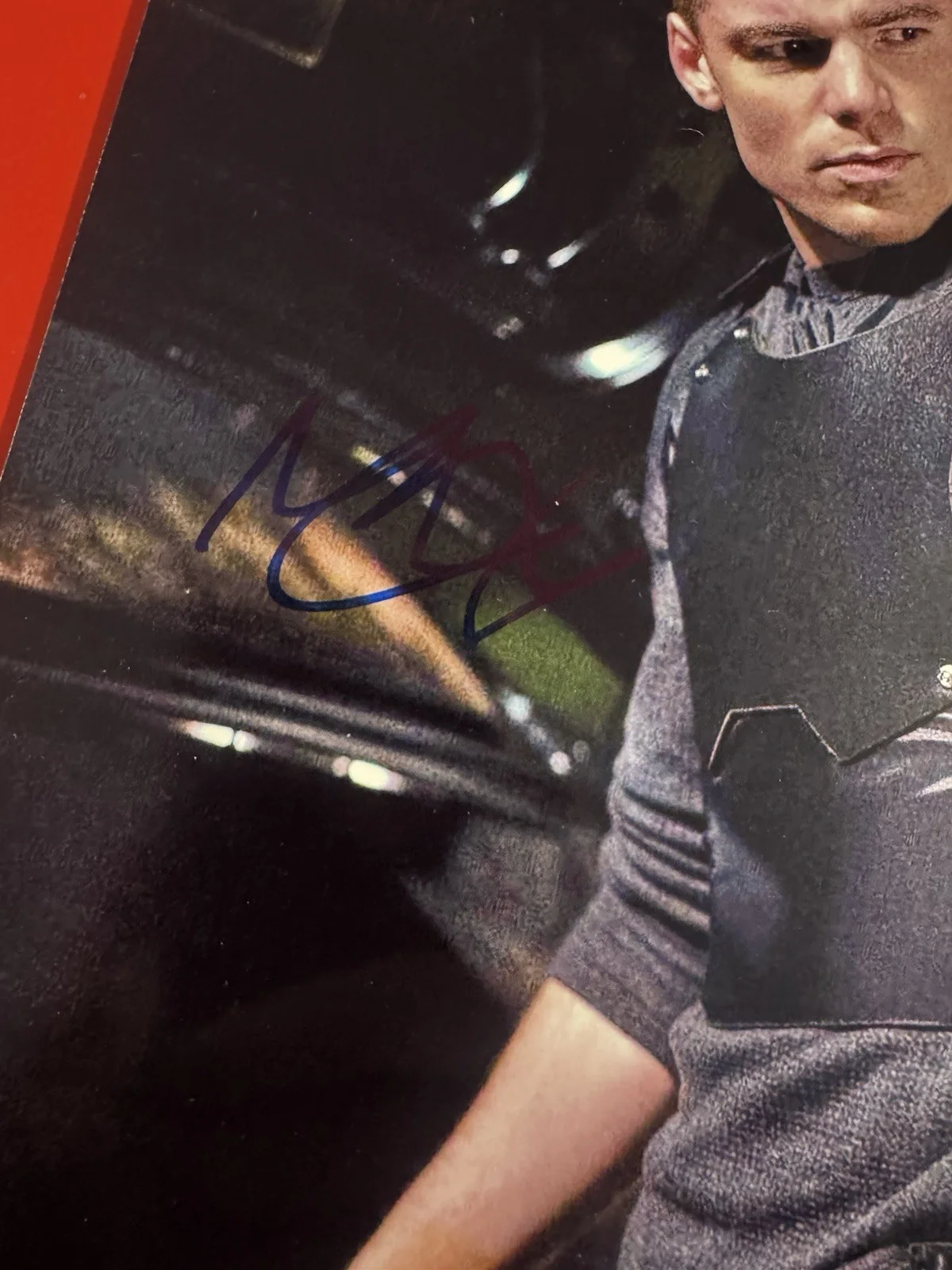 Gabriel Basso Signed The Night Agent Peter Sutherland 8x10 Autograph Exact Proof, image 2