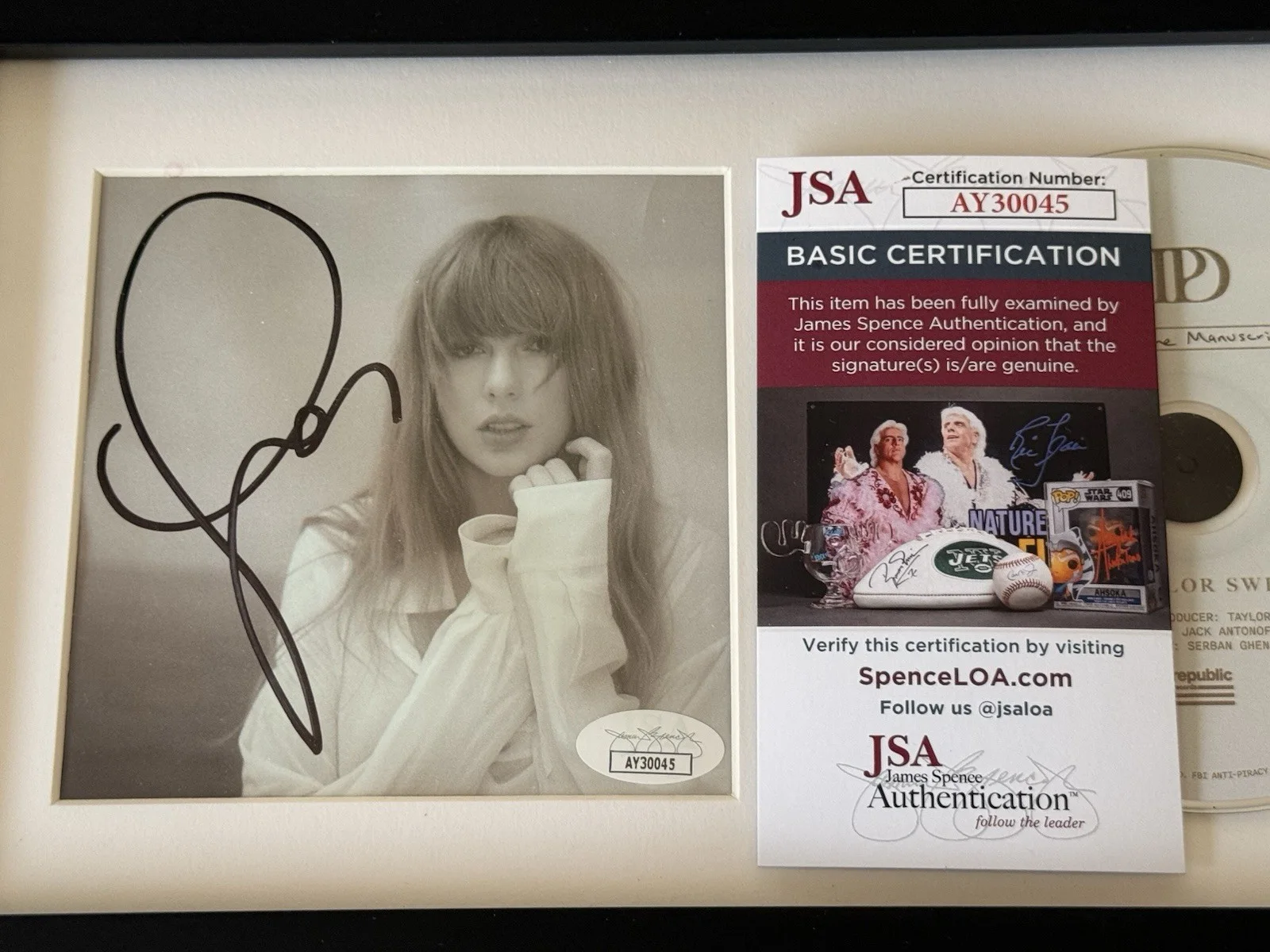 Taylor Swift The Tortured Poets Department CD Signed JSA COA, изображение 3
