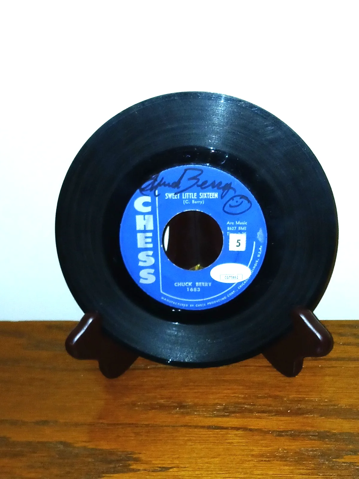 CHUCK BERRY Autographed JSA COA Signed" Sweet Little Sixteen" 7" 45 Single, image 2