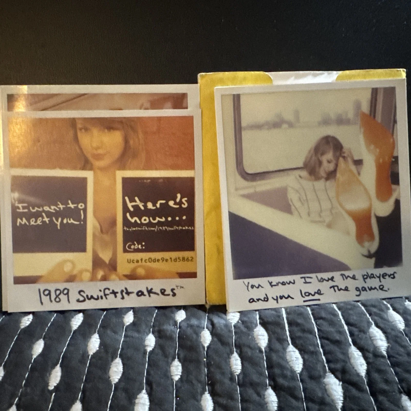 HUGE VINTAGE Taylor Swift 1989 CD with Collectible Photos And Details., изображение 3