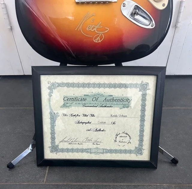 Signed Guitar Keith Urban from his First World Tour, image 3