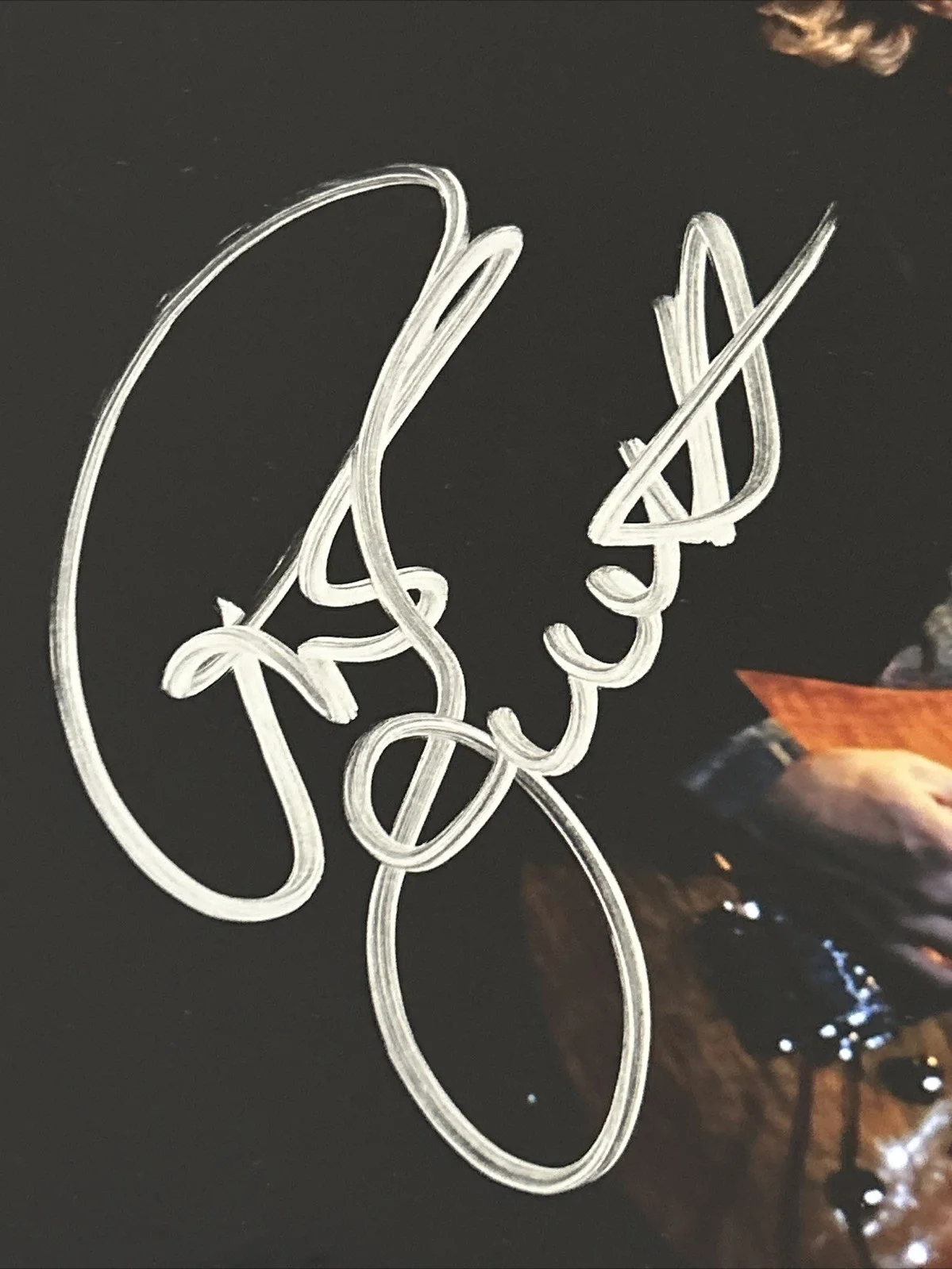 RIK EMMETT CANADIAN VOCALIST OF TRIUMPH SIGNED AUTOGRAPHED 8x10 PHOTO W/ PROOF E, изображение 3