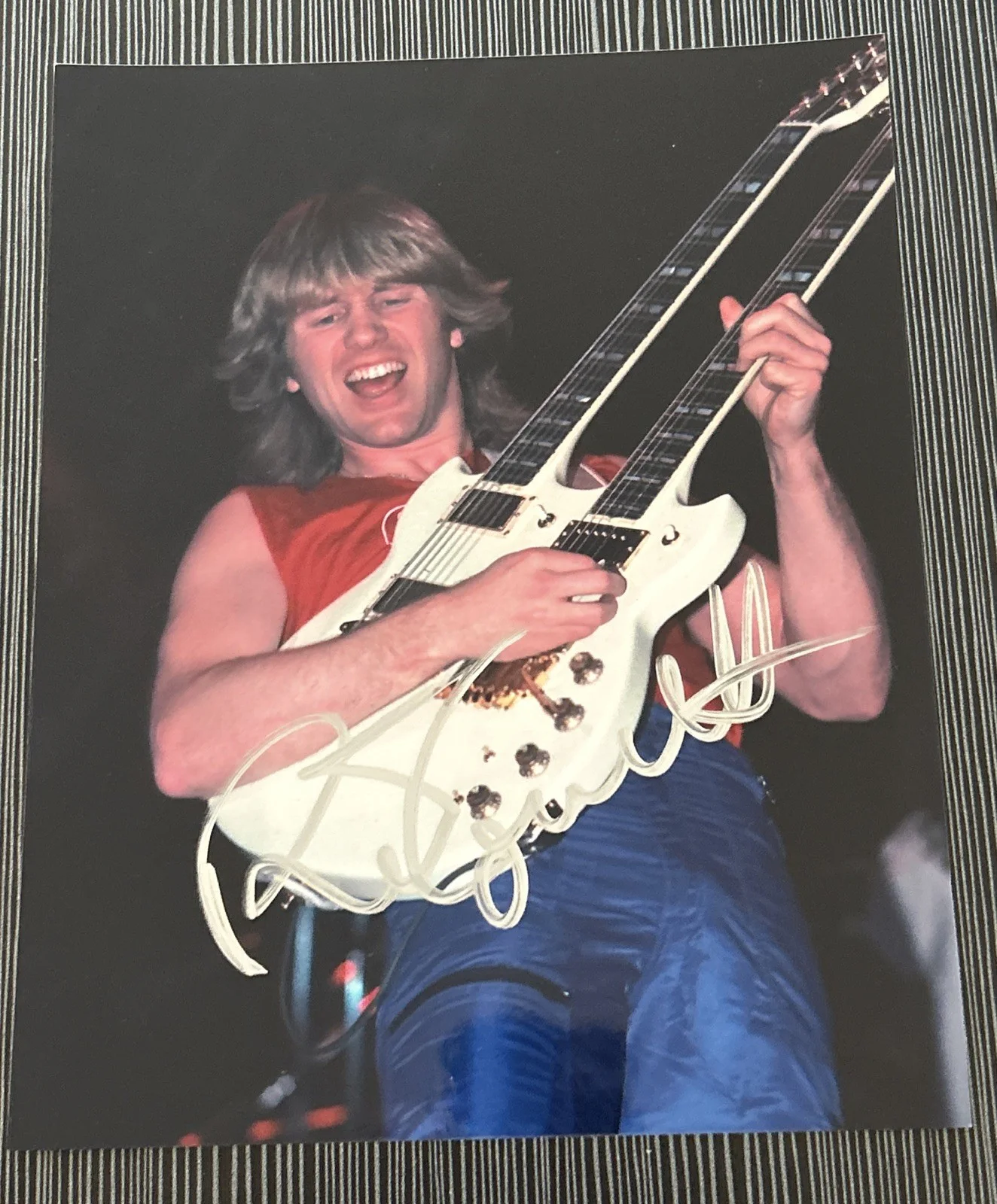 RIK EMMETT CANADIAN VOCALIST OF TRIUMPH SIGNED AUTOGRAPHED 8x10 PHOTO W/ PROOF A, изображение 2