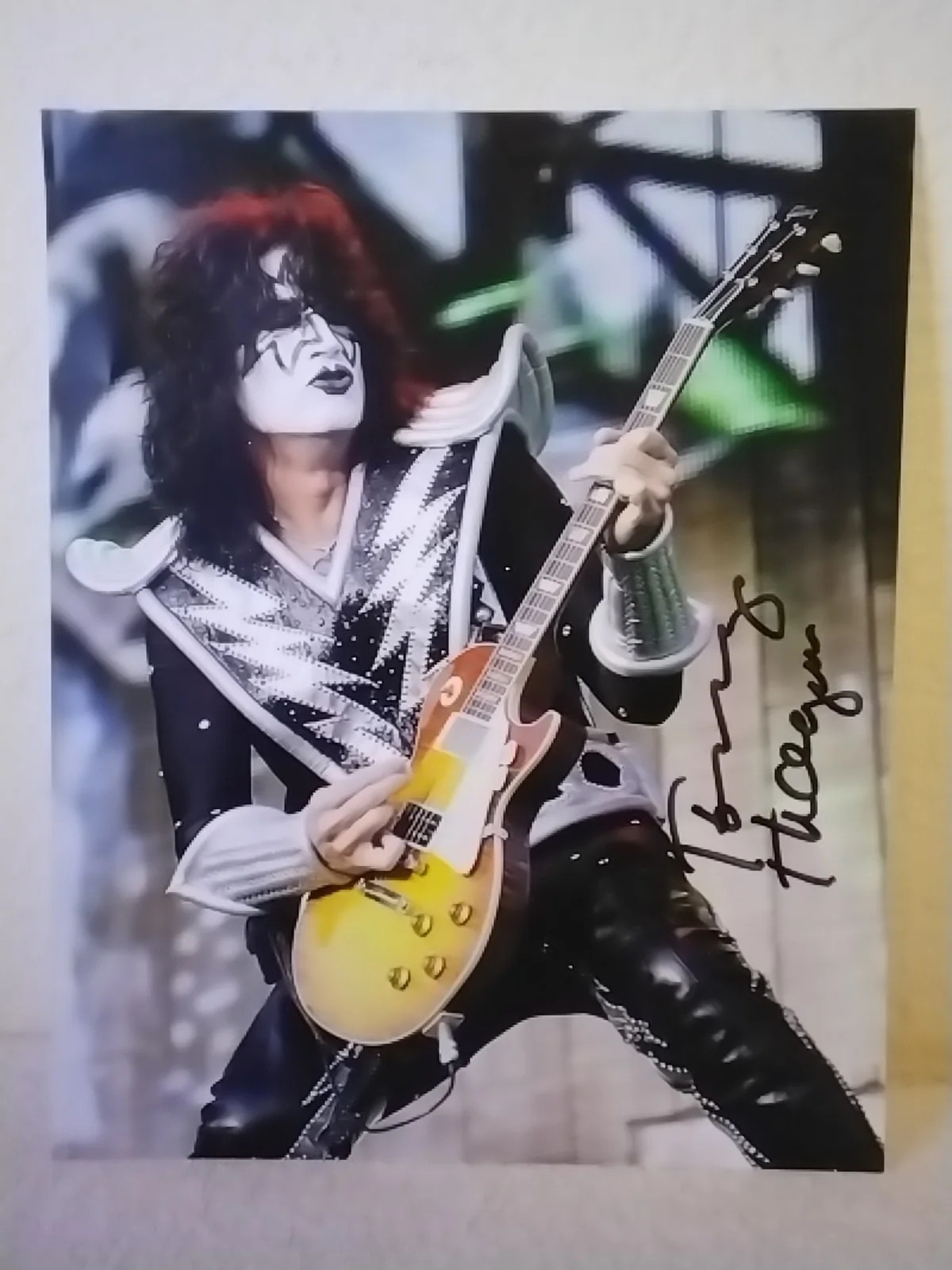 Tommy Thayer of KISS Auto Signed 8x10 Photo, image 3
