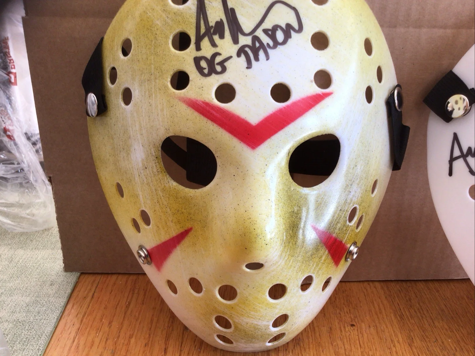 Ari Lehman — Ari Lehman Signed Jason Voorhees Mask Friday The 13th Lot Of 2, изображение 3