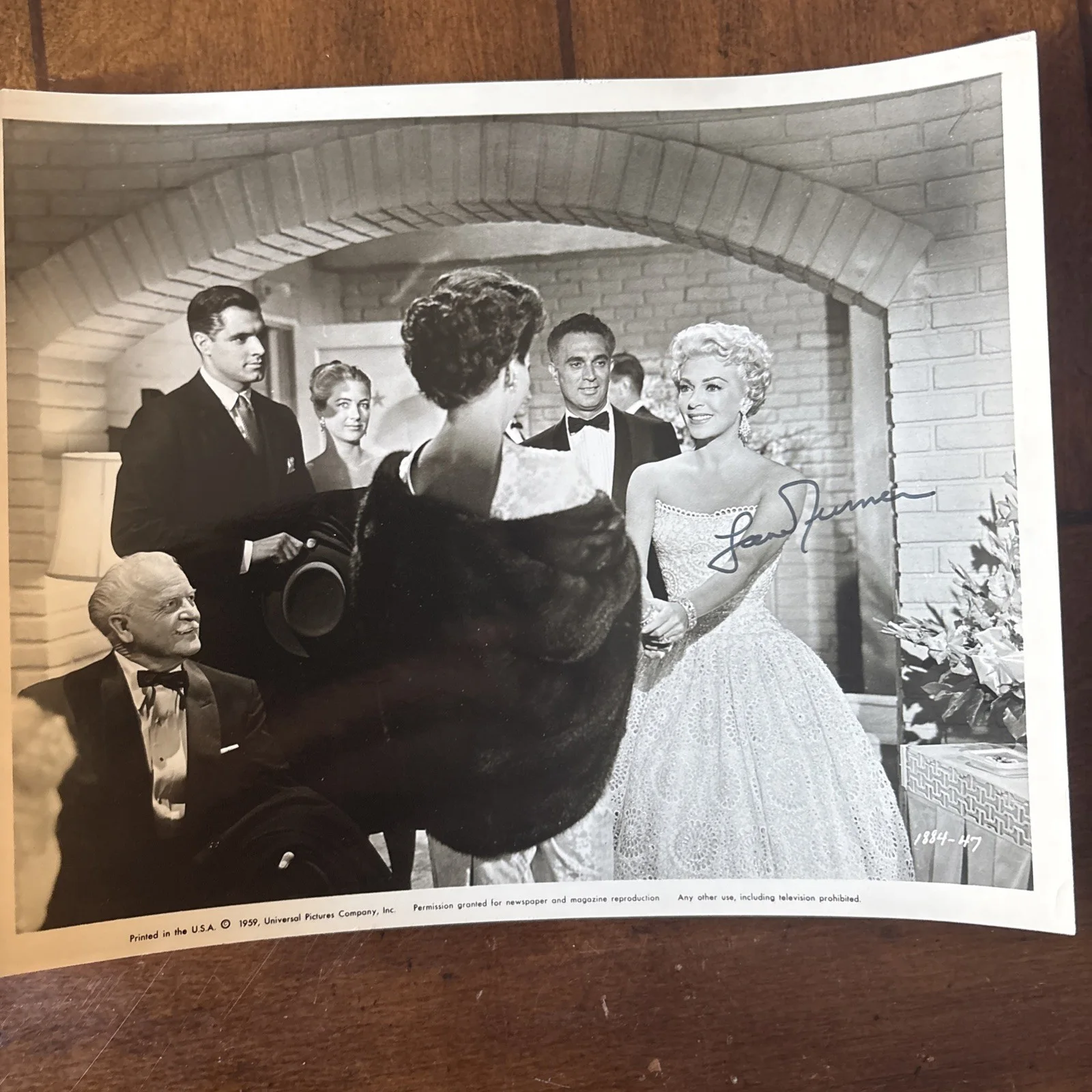 LANA TURNER — LANA TURNER signed autographed 8x10 - IMITATION OF LIFE, TOPPER