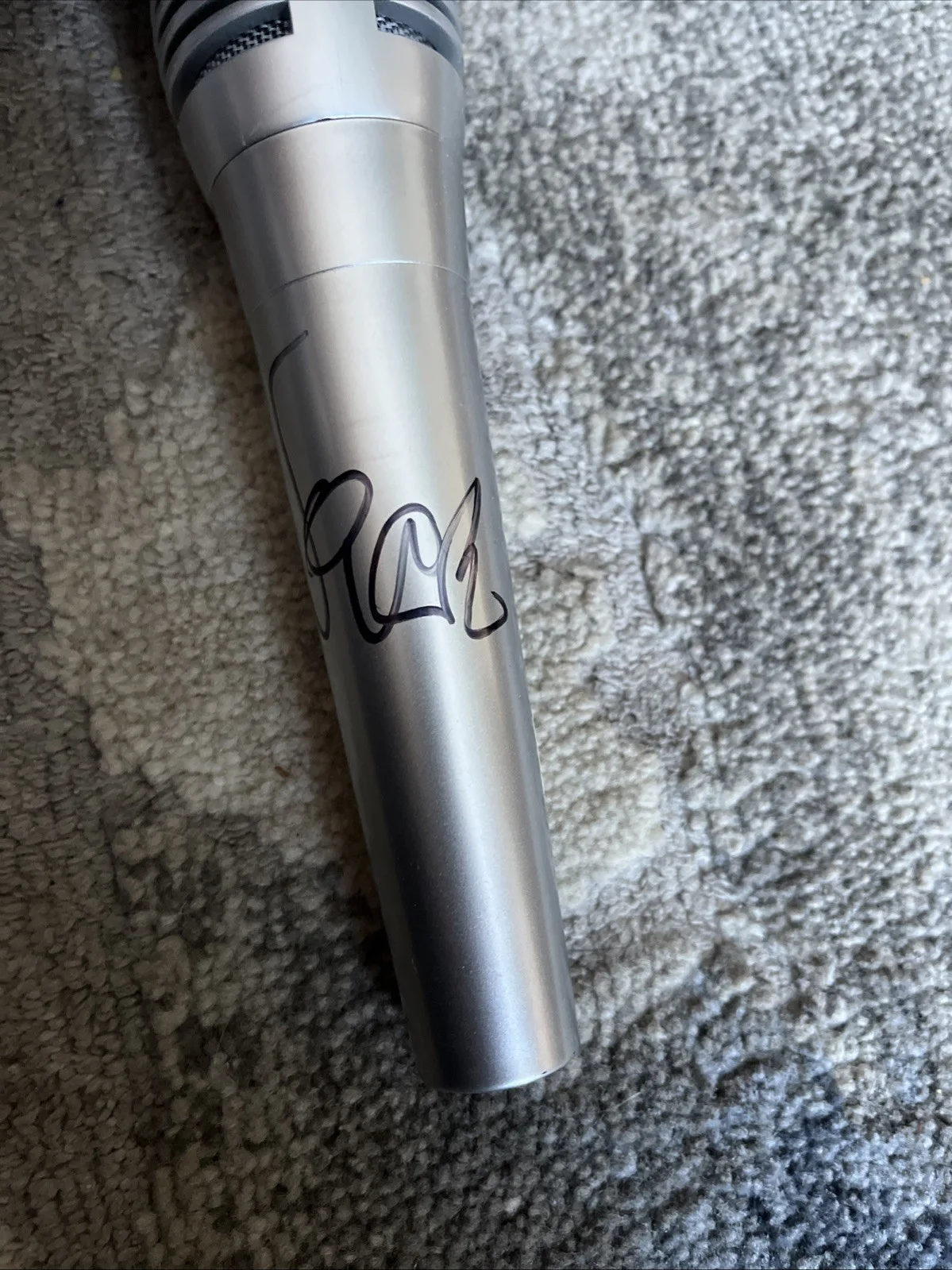 RAPPER VANILLA ICE SIGNED AUTOGRAPHED MICROPHONE 🎤 JSA COA RARE TMNT RAP NINJA, image 2
