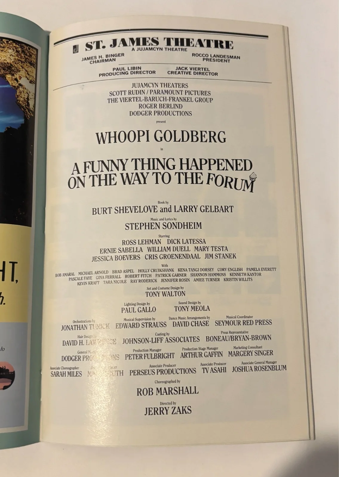 Whoopi Goldberg — A Funny thing Happened-Broadway Playbill - Autograph- Whoopi Goldberg, изображение 2