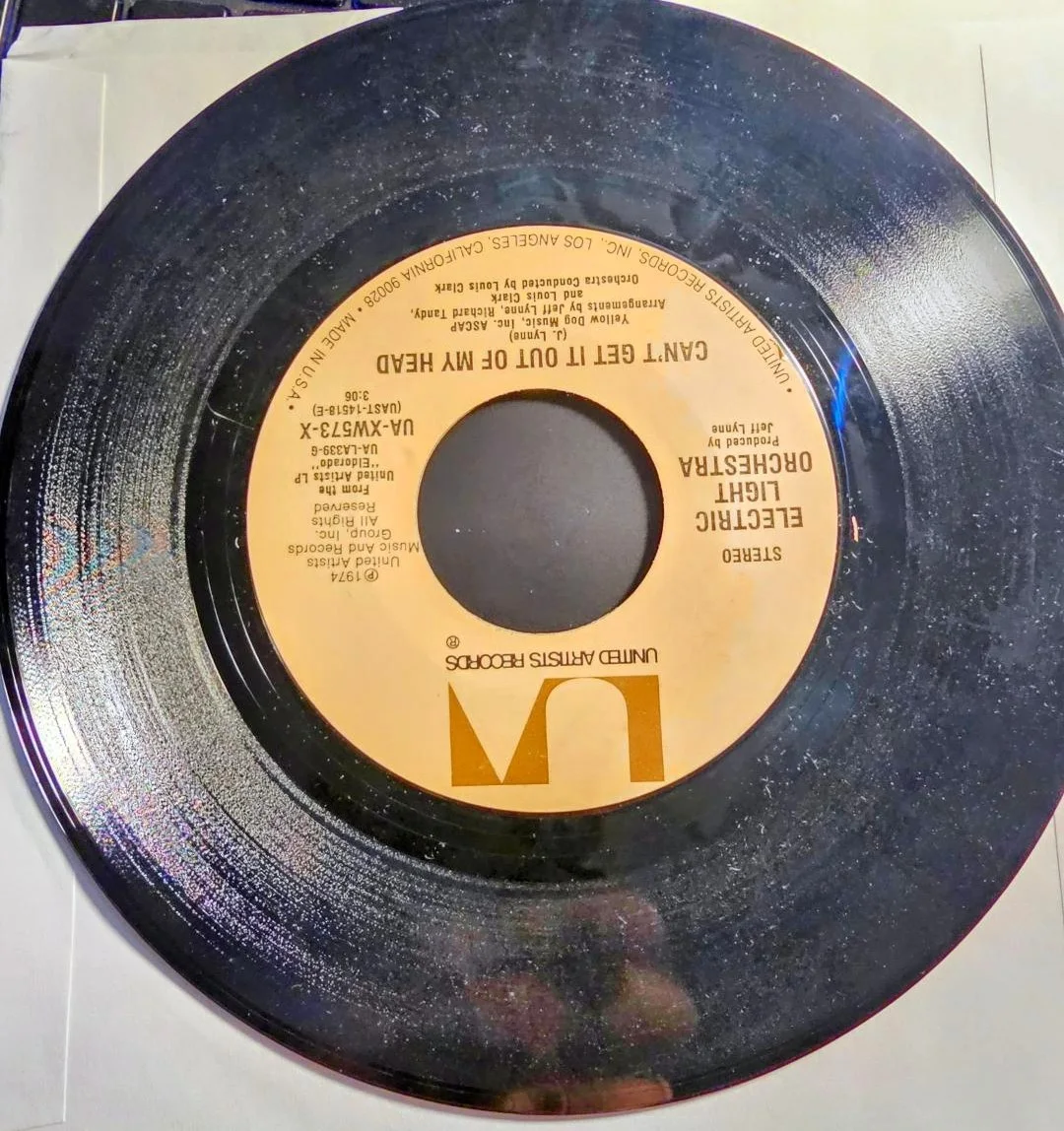 ELO~Jeff Lynne Signed 45 RPM with vinyl Electric Light Orchestra COA, image 5