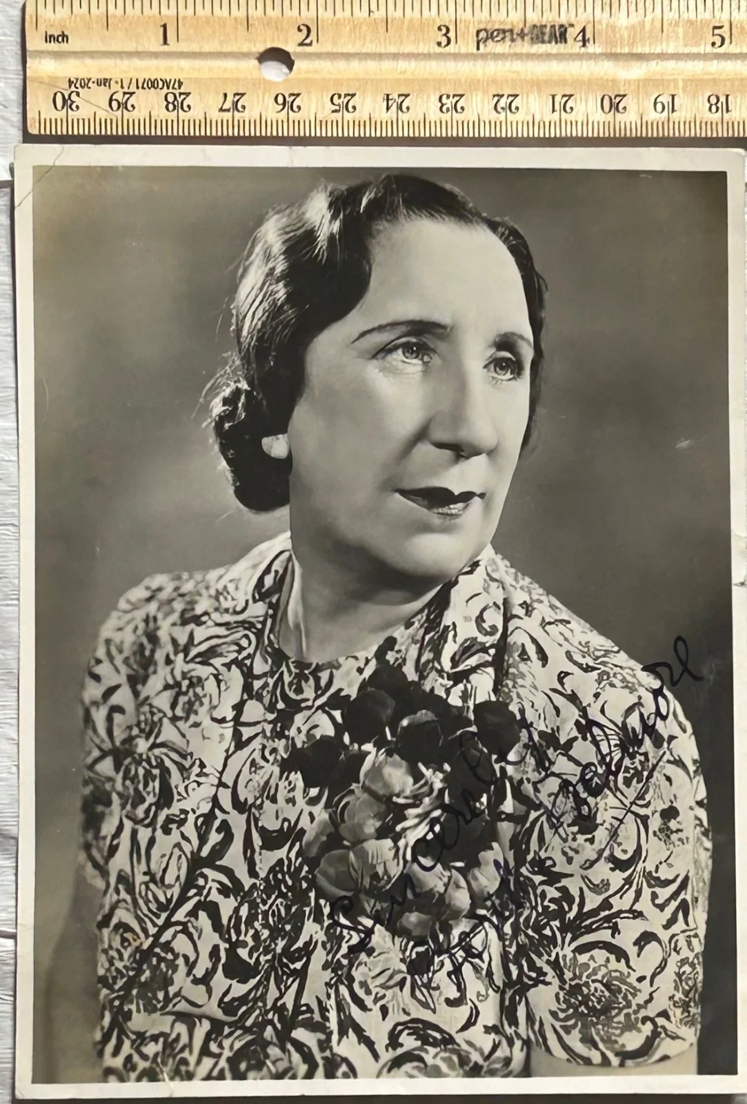 BERTHA BELMORE—SIGNED PHOTO—Comic Star—WC FIELDS•WILL HAY•A+K HEPBURN•LARRY HART, image 2