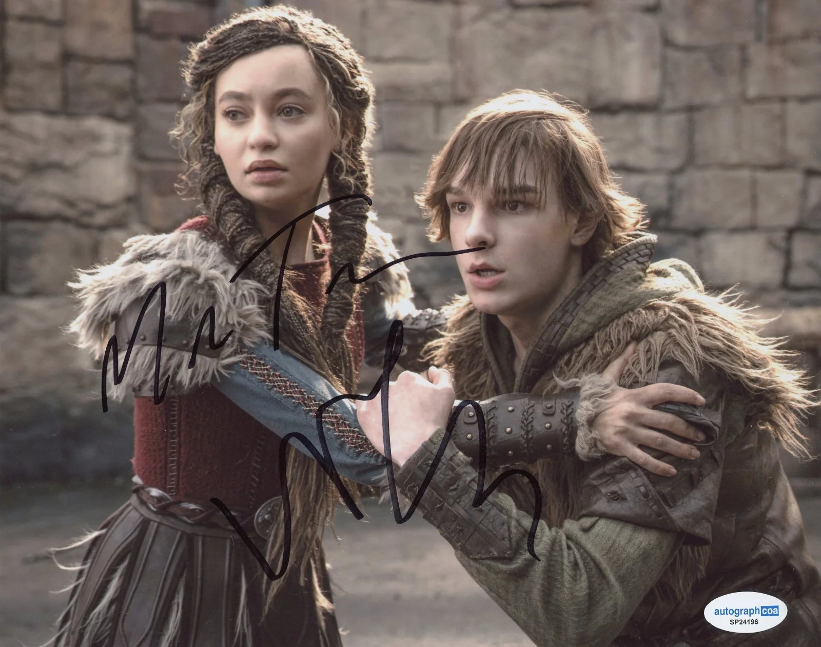 Nico Parker, Mason Thames — Nico Parker & Mason Thames Signed HOW TO TRAIN YOUR DRAGON 8x10 Photo PROOF ACOA, изображение 2
