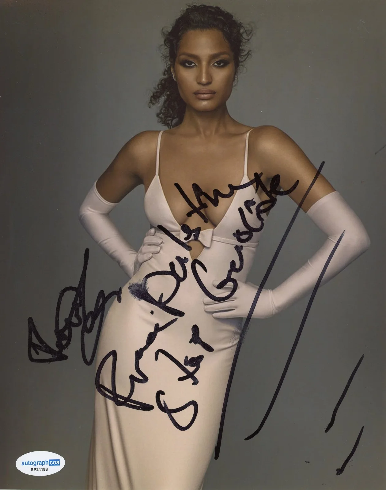 Indya Moore — Indya Moore SANDMAN Star Signed w/ Inscription 8x10 Photo ACOA Aquaman A, изображение 2