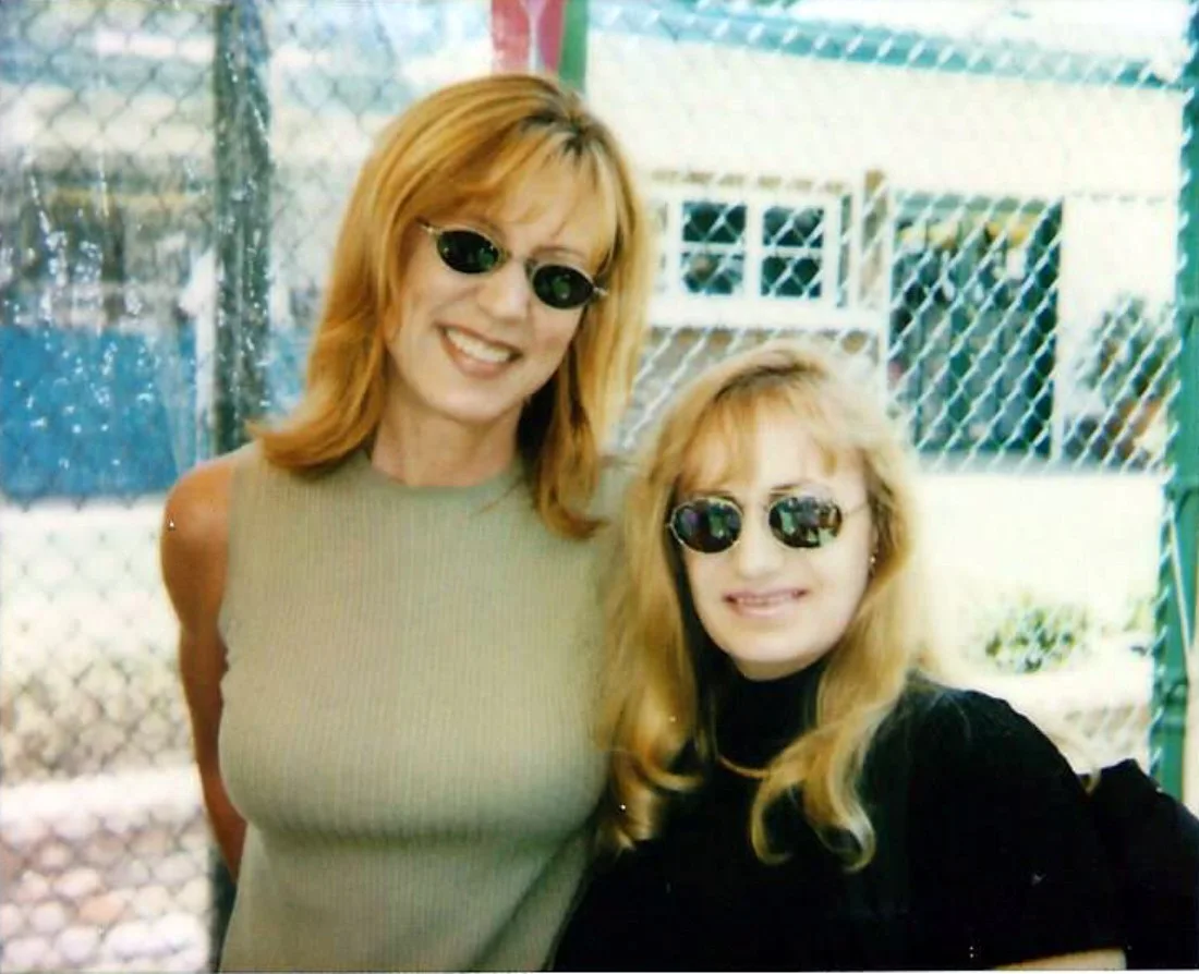 Christine Lahti — CHRISTINE LAHTI - Color 8 x 10 - LOVELY - in Person, изображение 2