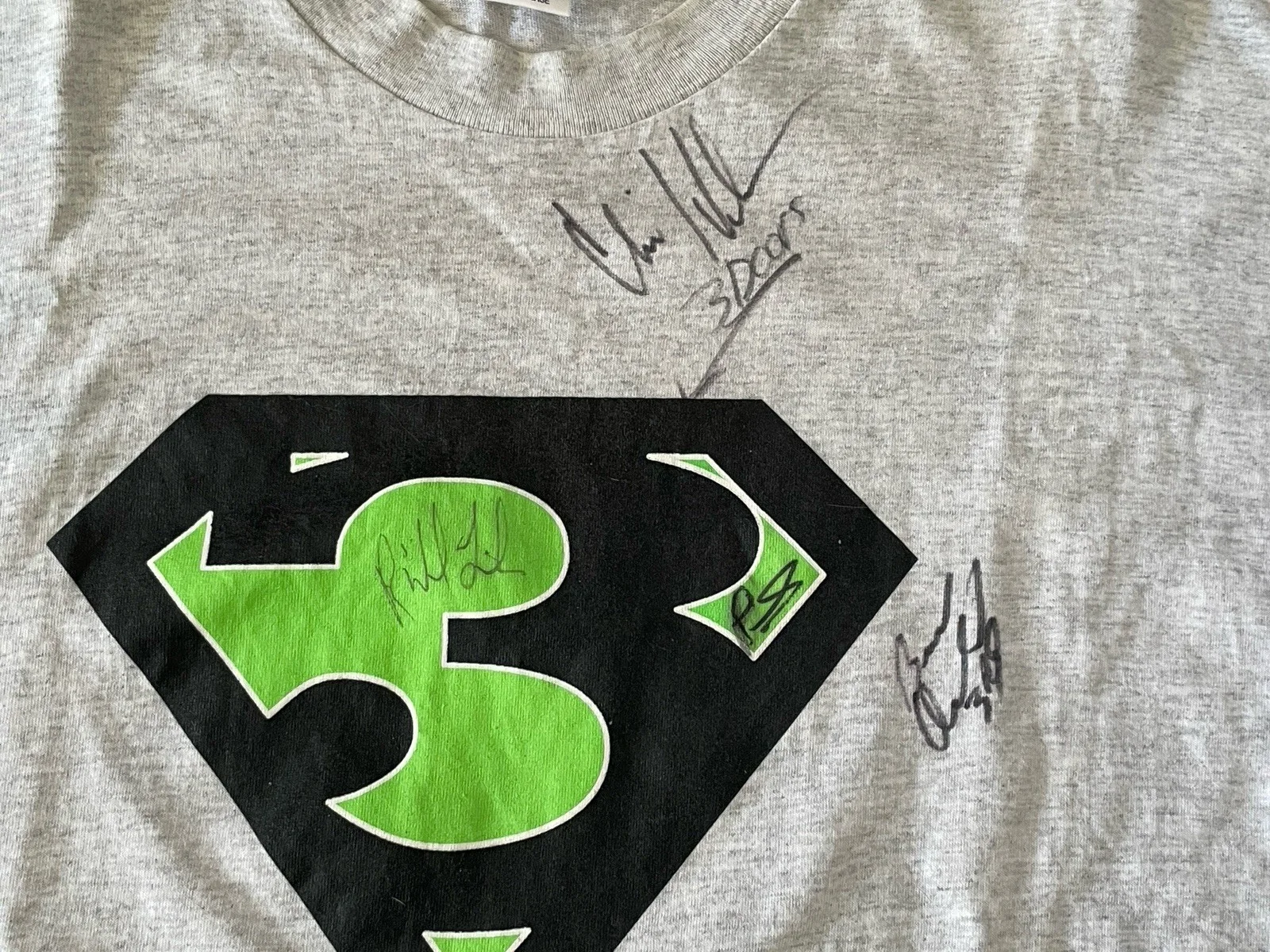 Doors Down Autographed Kryptonite Superman Shirt Signed Brad Arnold ACOA COA 🎸, image 3