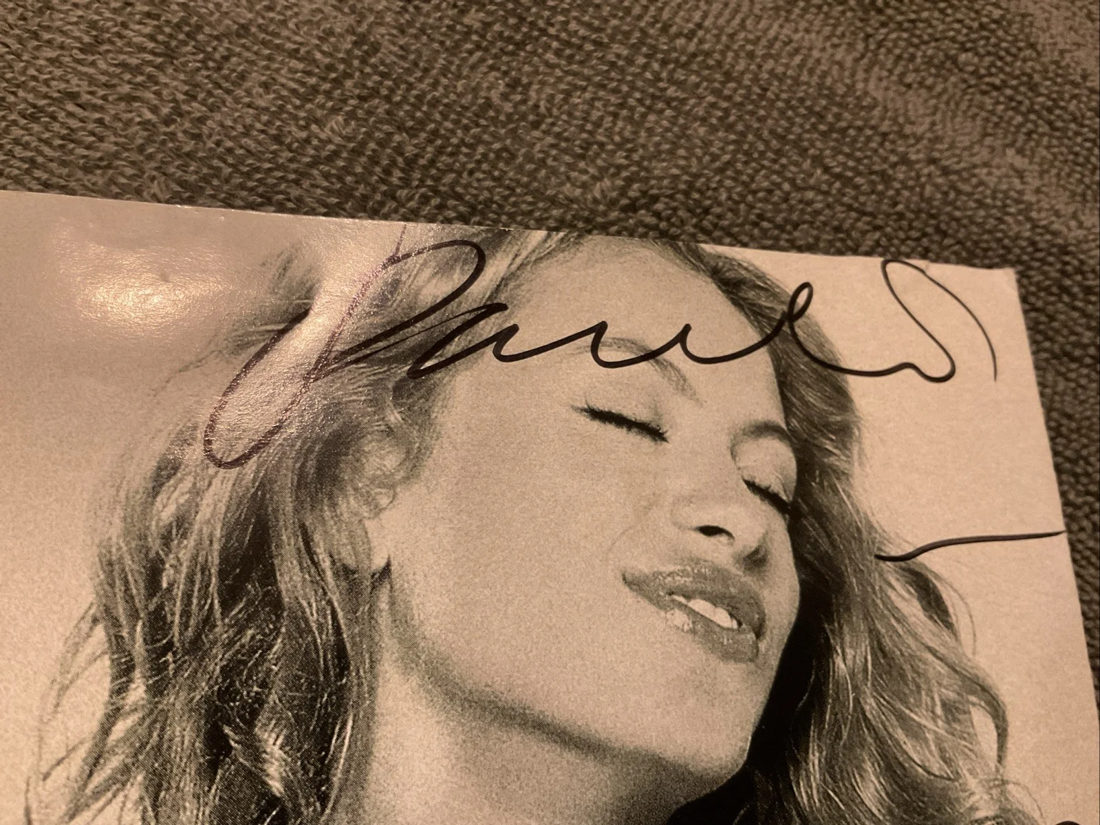 PAULINA RUBIO LA CHICA DORADA AUTOGRAPHED SIGNED CD BOOKLET NO COA OR CD, изображение 2