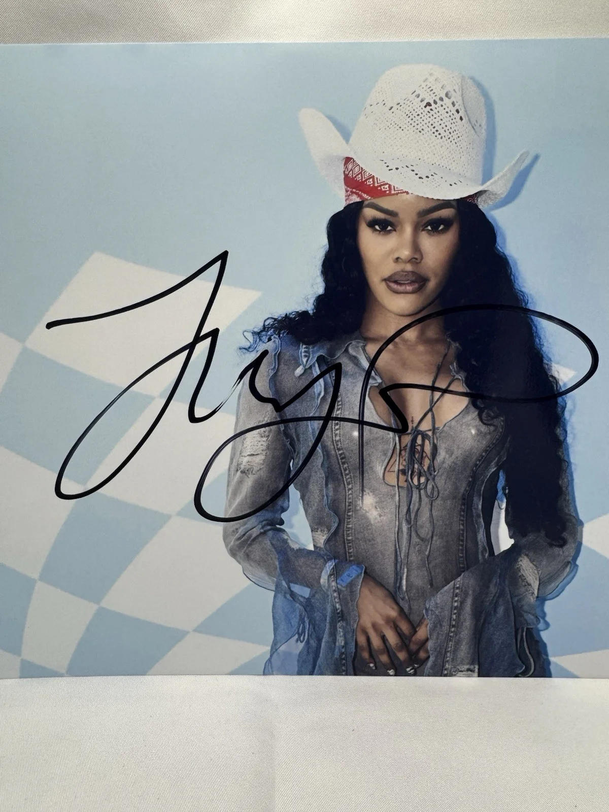 Teyana Taylor Autograph Signed 8.5x11 Coming 2 America The Rip R&B, image 2