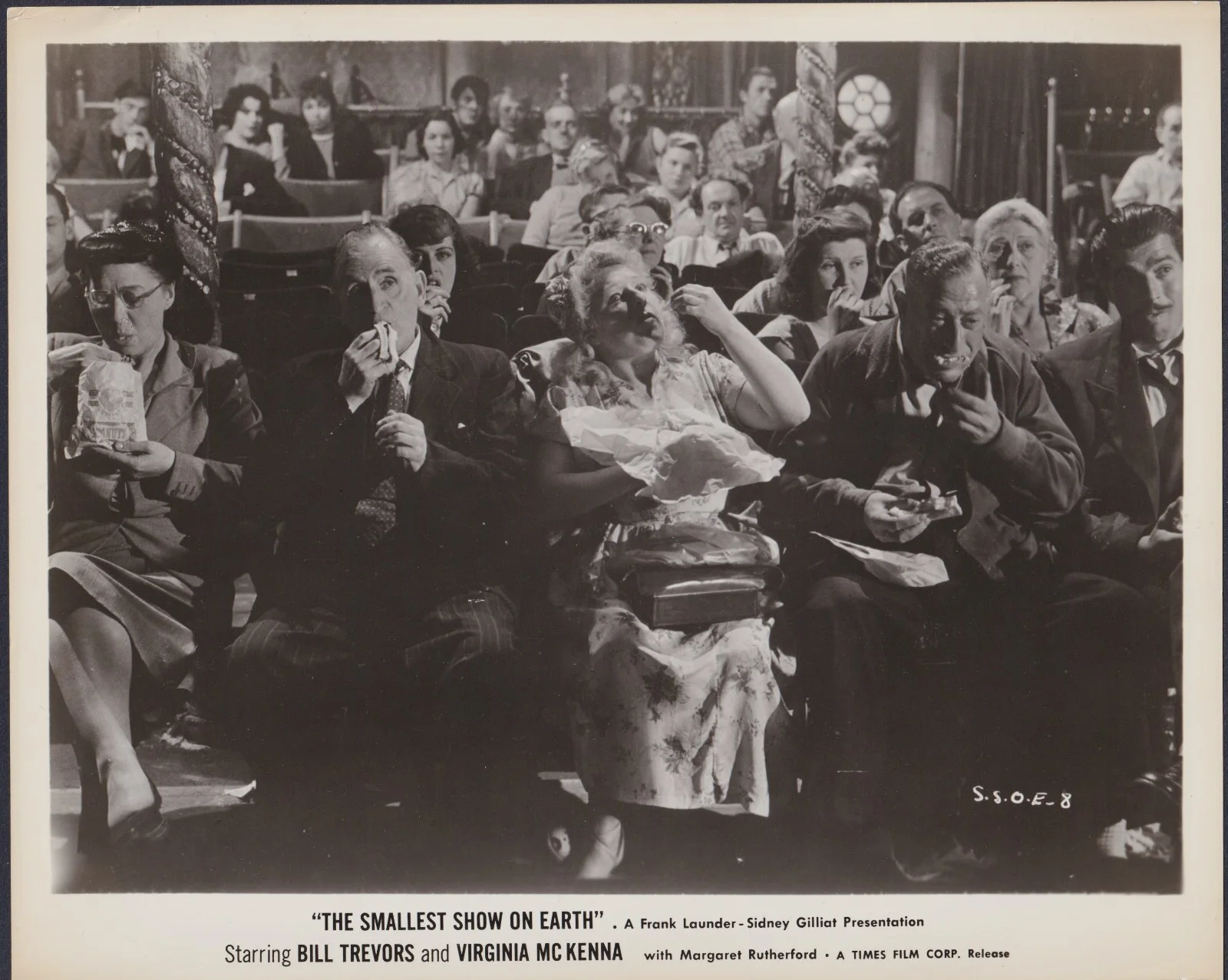 Smallest Show on Earth 8x ORIGINAL UK FOH Lobby Cards Margaret Rutherford 1957, изображение 4