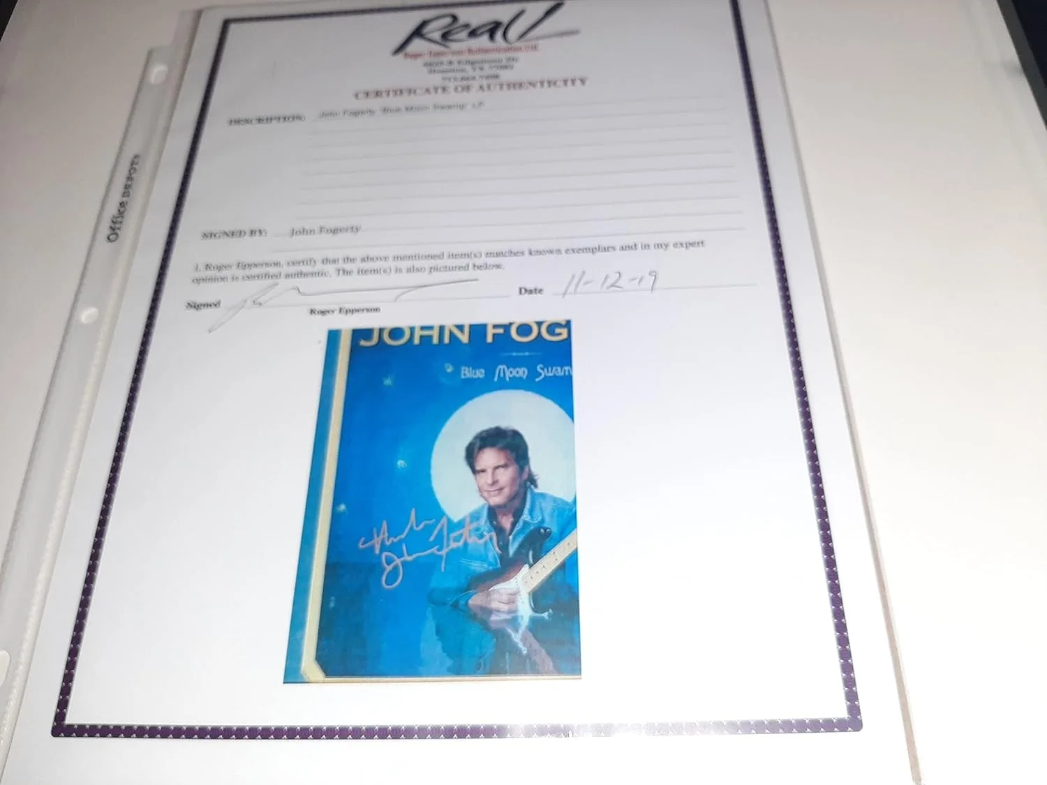 John Fogerty — * JOHN FOGERTY Creedance * gold signed "Blue Moon Swamp" album coverEpperson LOA, изображение 2