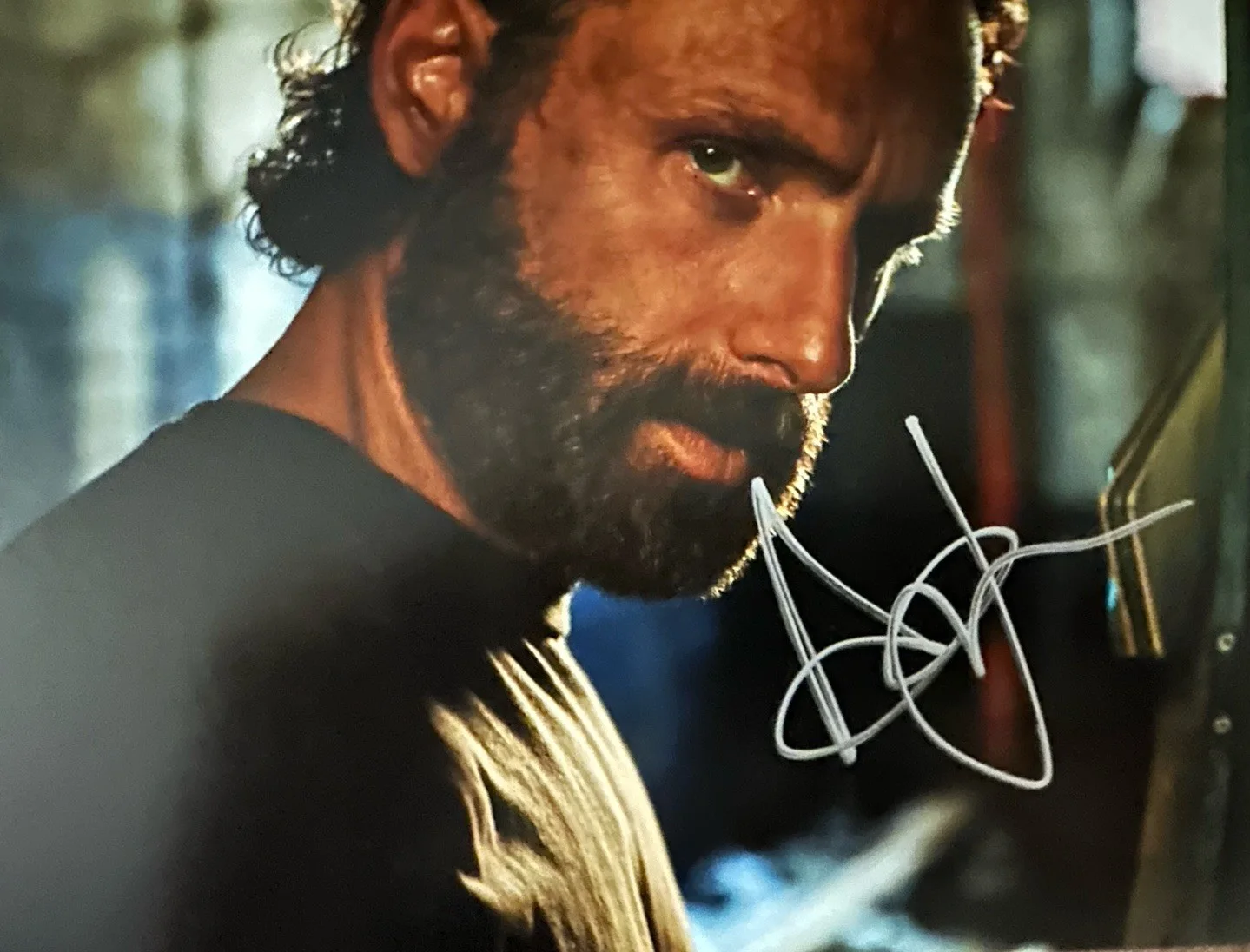 Andrew Lincoln — Autographed Andrew Lincoln The Walking Dead 8 x 10 Photo Signed with COA