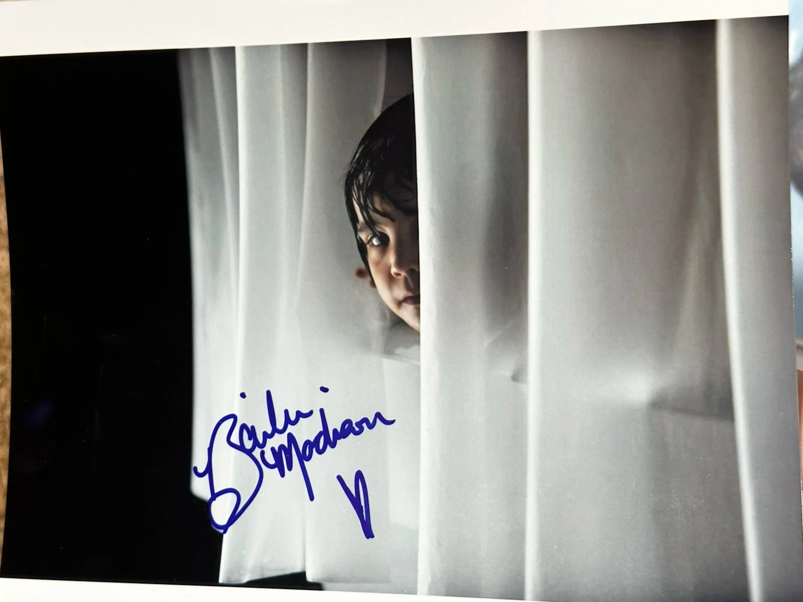 Bailee Madison signed Dont Be Afraid 8x10 Photo. A Week Away “Full Name. Heart”, image 3