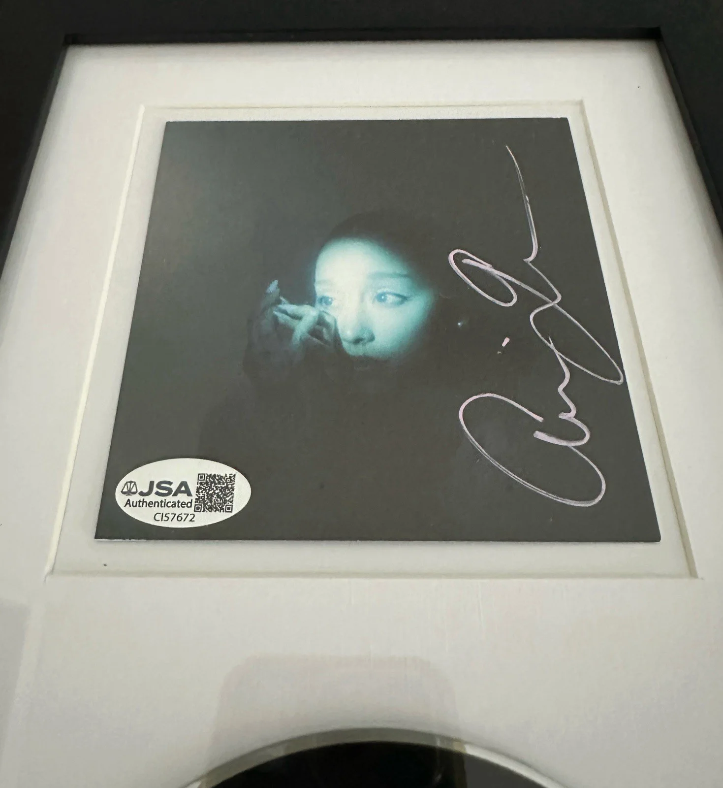 Ariana Grande Eternal Sunshine Deluxe Brighter Days Ahead CD Signed In Pink COA, изображение 2