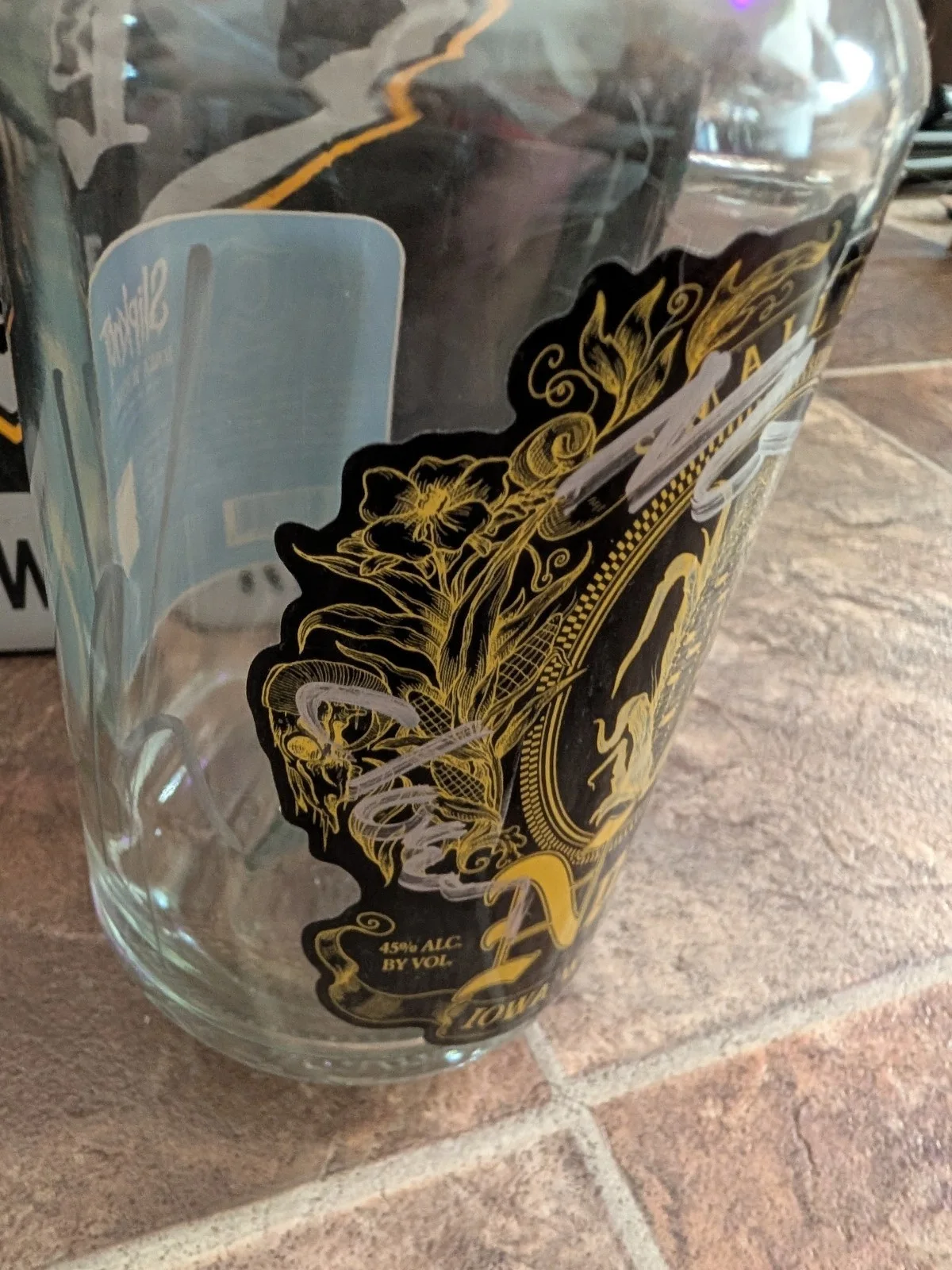 2 Slipknot Whiskey Signed By Clown 3, V Man, And New Guy - 2019 Louisville w Box, изображение 3