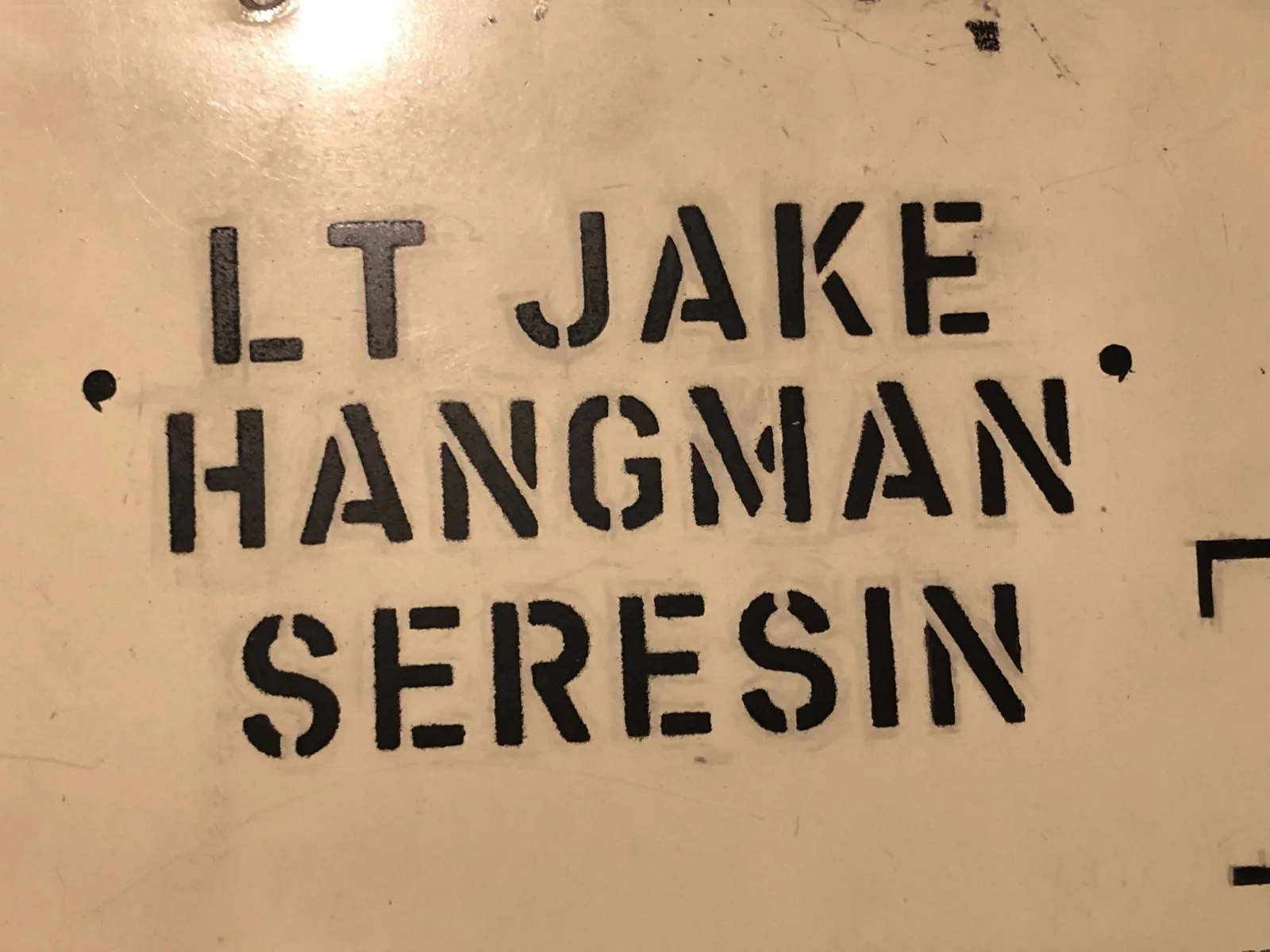Top Gun Maverick film replica Aircraft hatch with Lt Jake Hangman Seresin named, изображение 2
