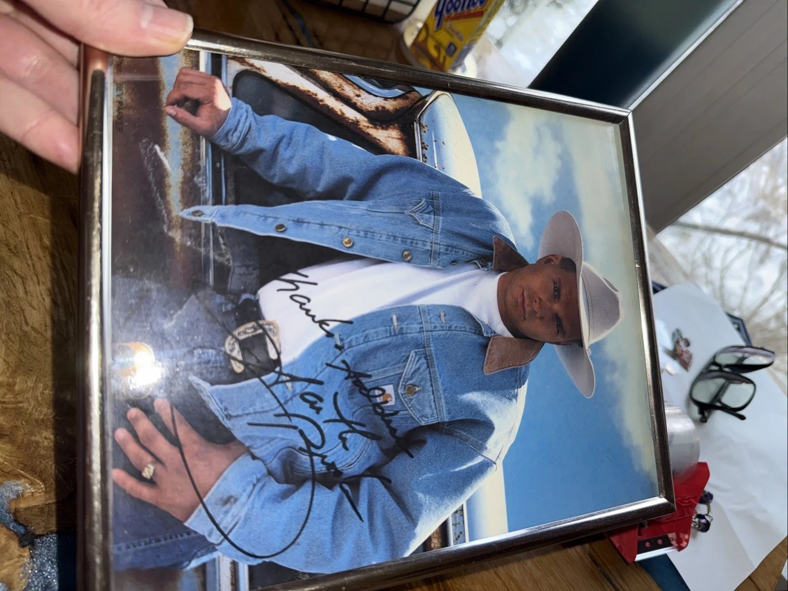 Garth Brooks Framed Autographed Picture Photo 8x10, image 5