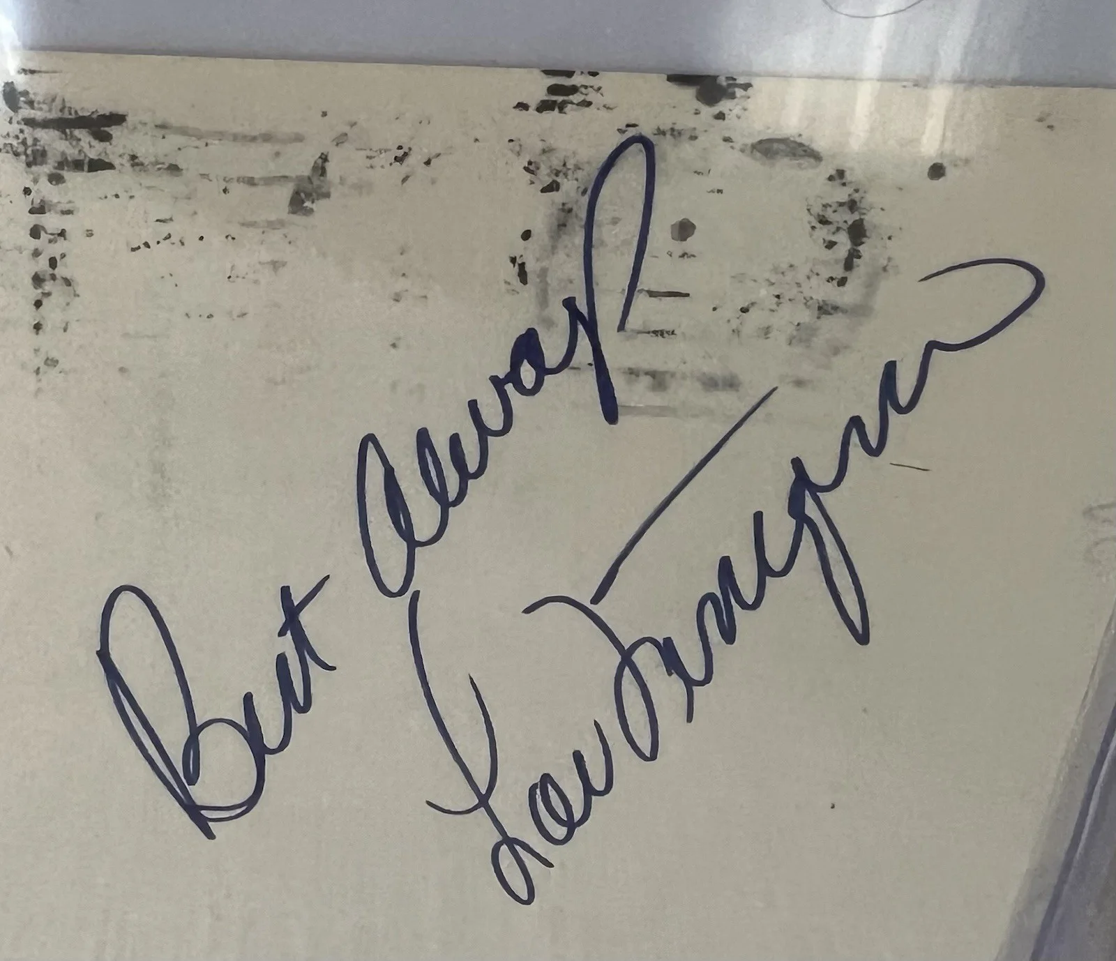 LOU FERRIGNO PSA/DNA CERTIFIED SIGNED POSTCARD w TOPPS TRADING CARD & 8x10 PHOTO, image 2