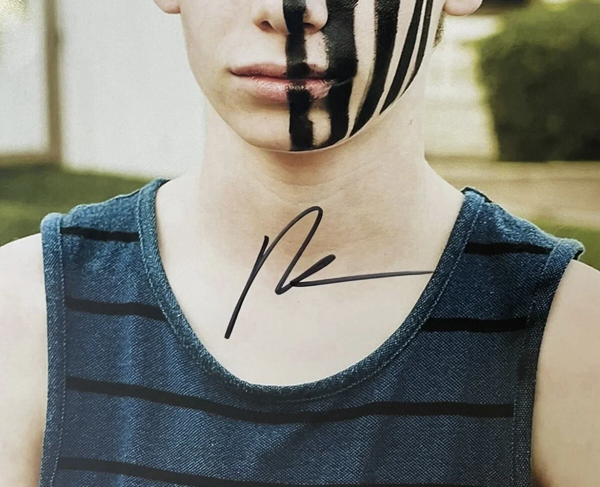 Fall Out Boy Patrick Stump Signed American Beauty American Psycho 12x12 Photo, изображение 3