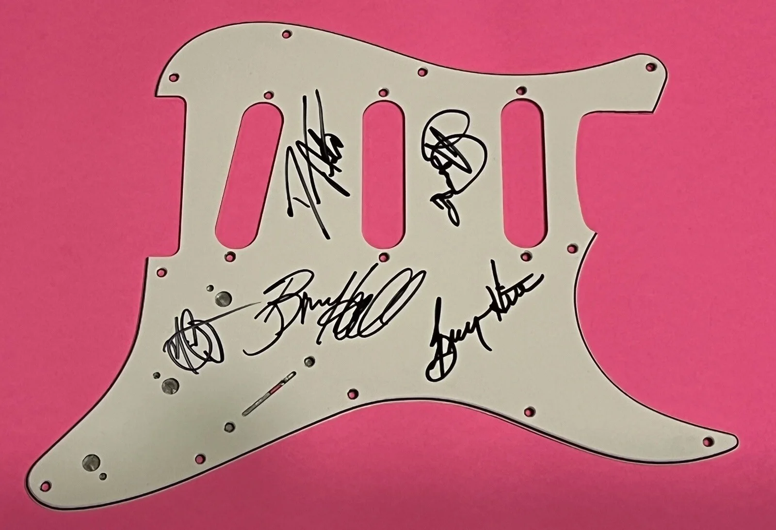 REO SPEEDWAGON x5 ENTIRE BAND AUTOGRAPH SIGNED GUITAR PICKGUARD *EXACT PROOF*, изображение 5