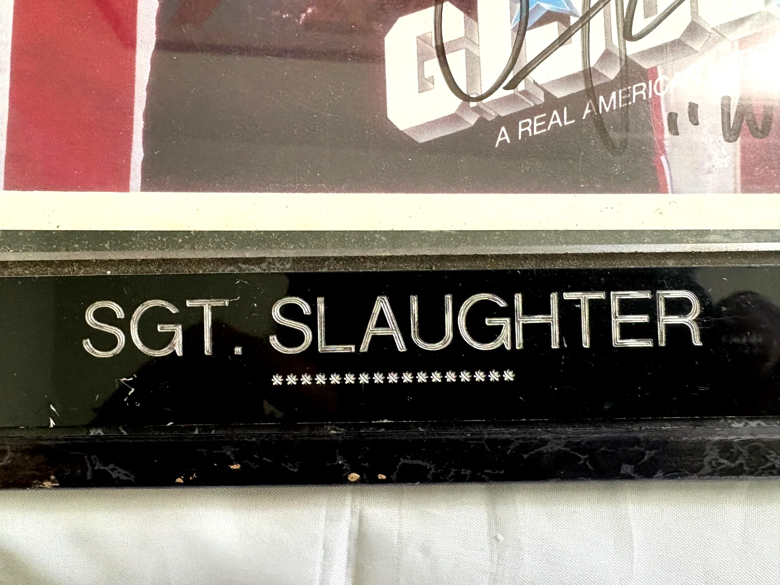 Sgt Slaughter — Sgt Slaughter Hand Signed 8 by 10 photo with small photo with kids (Framed) WoW, image 3