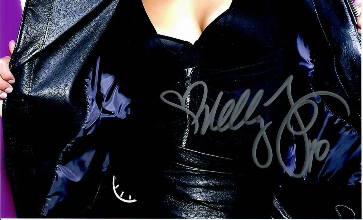 Nelly Furtado Singer Songwriter Signed Autographed 8 x 10 Photo TTM COA, изображение 2