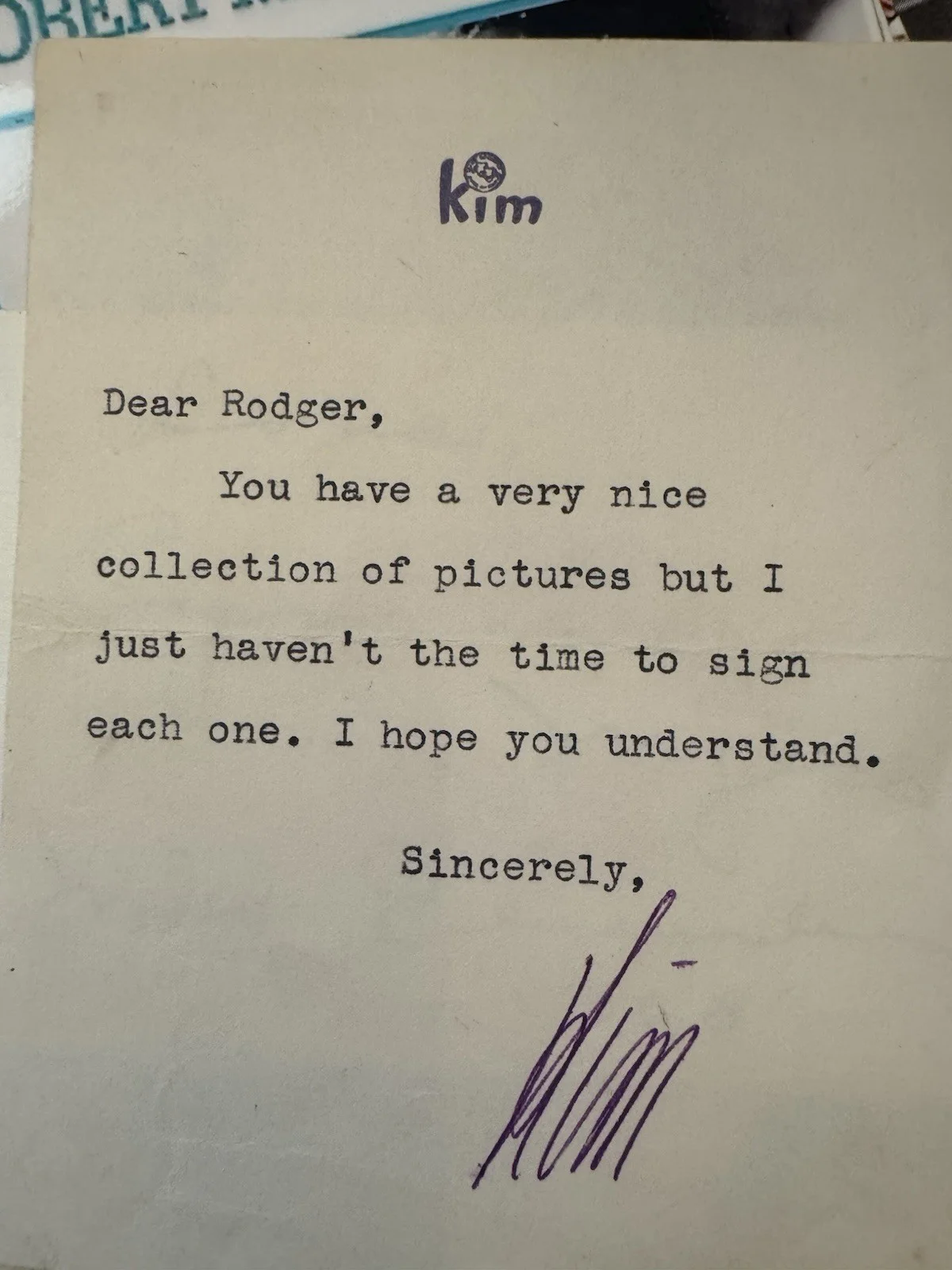 Kim Novak — KIM NOVAK Vintage Signed Letter And Autograph Photo 1957, изображение 2