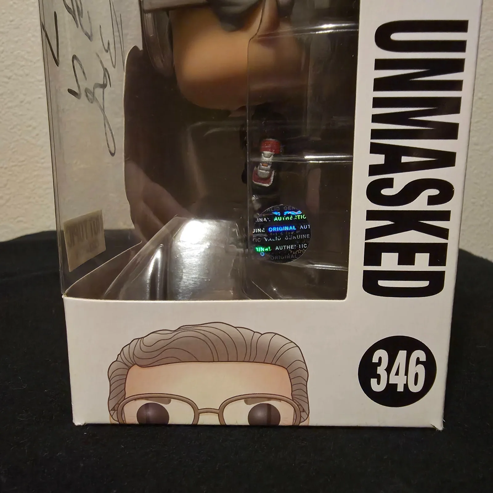 Michael Douglas — SIGNED Michael Douglas Hank Pym Unmasked Funko Pop! #346 w/COA Star Authentics, image 3